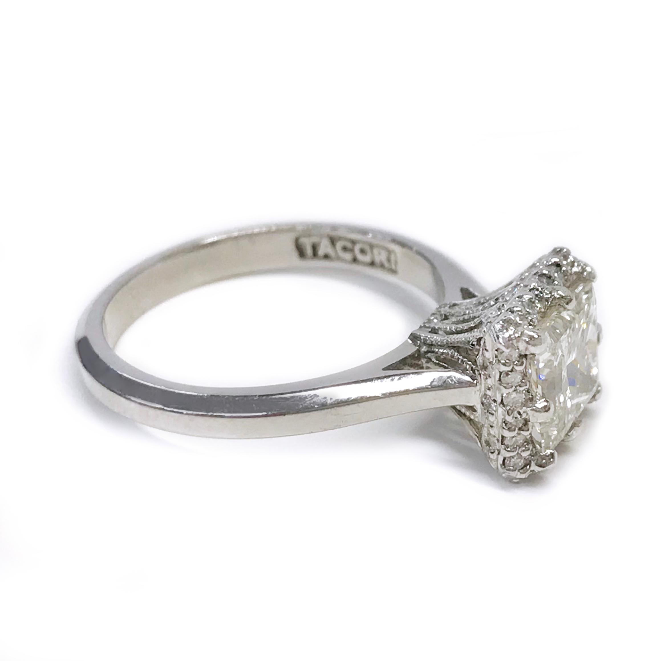 Tacori Bague de fiançailles en platine avec diamant de 1,59 carat, certifié GIA Neuf - En vente à Palm Desert, CA