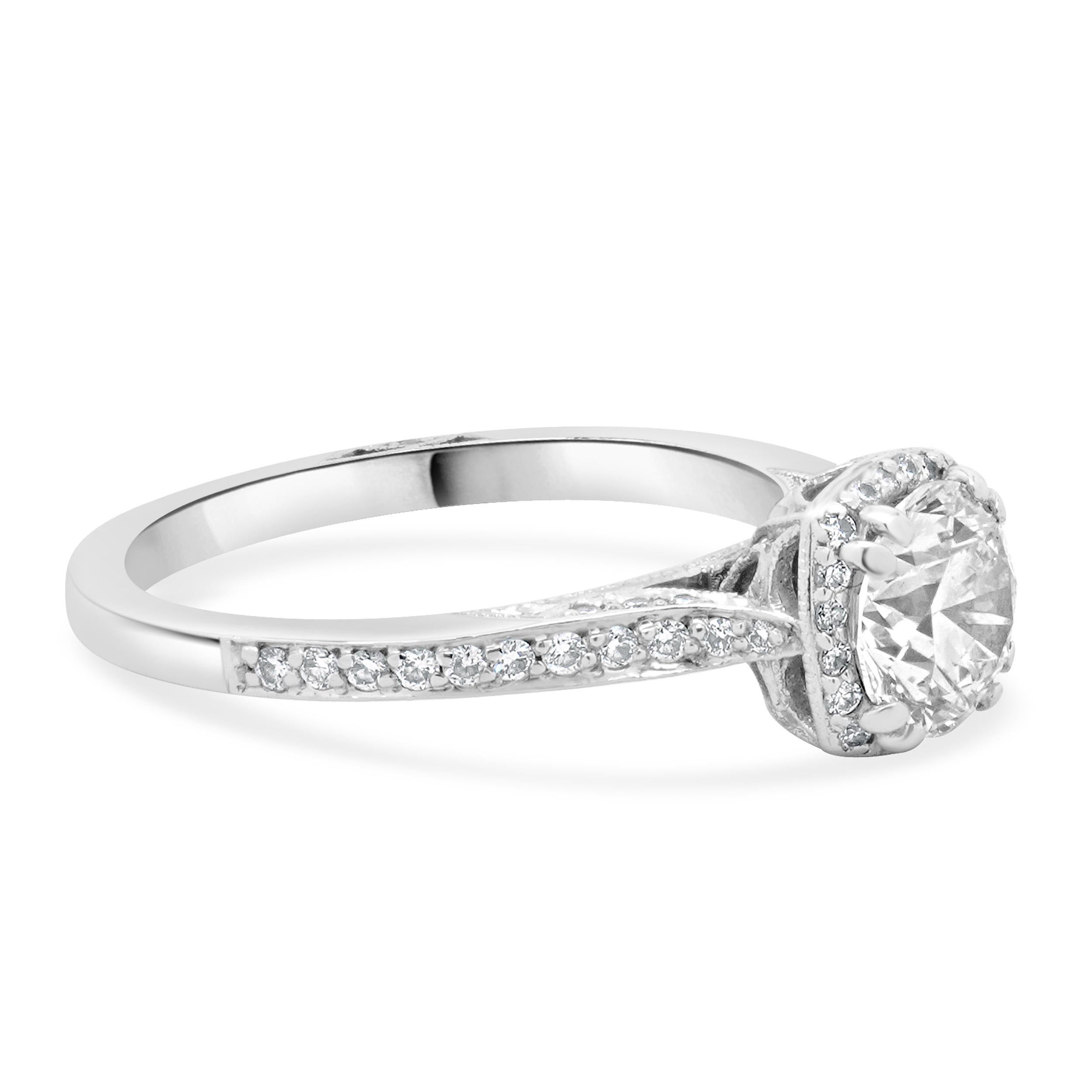 Tacori 18 Karat White Gold Round Brilliant Cut Diamond Engagement Ring In Excellent Condition For Sale In Scottsdale, AZ