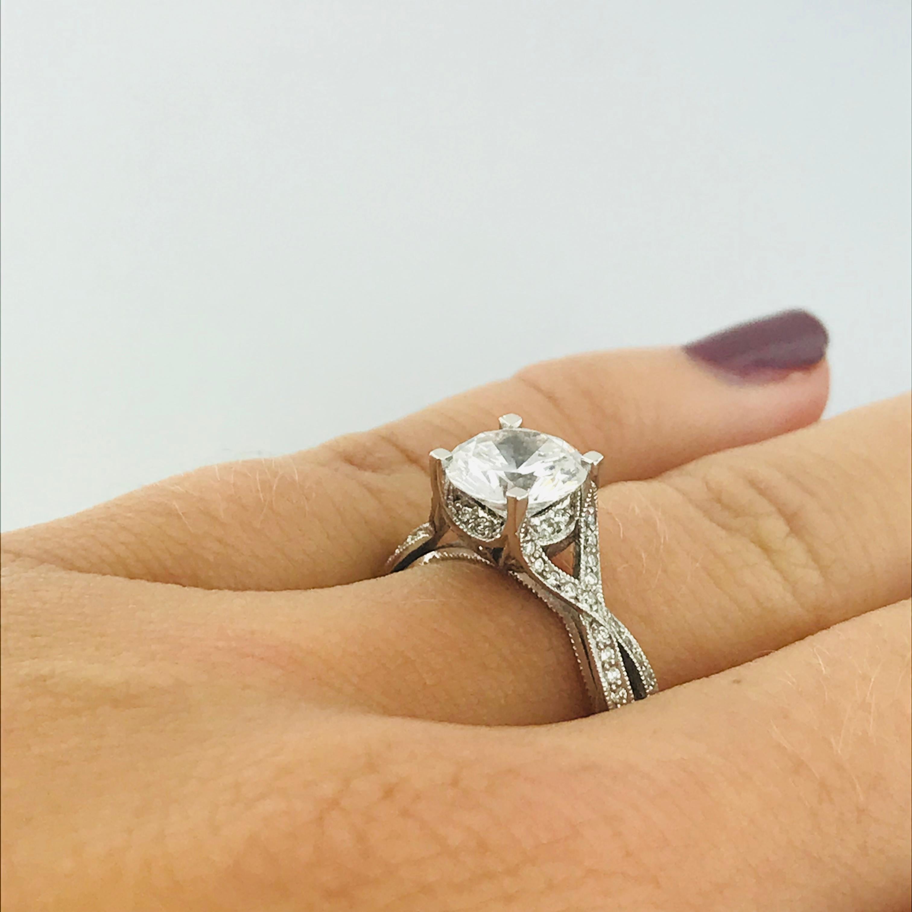 Artisan 2.00 Tacori Engagement Ring in 18K White Gold w Round Brilliant Cut Diamond For Sale