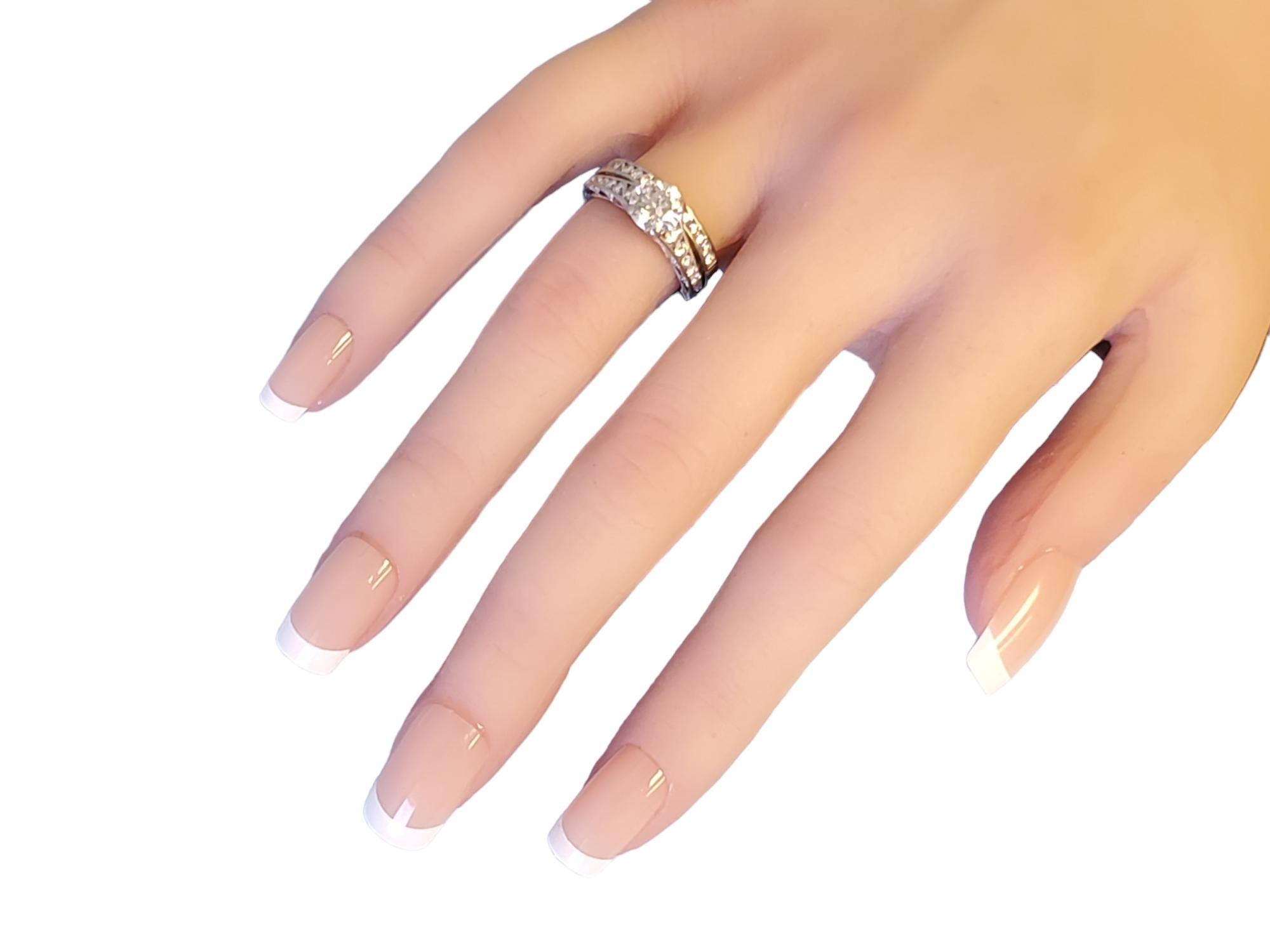 Tacori, bague de fiançailles et alliance en or blanc 18 carats avec diamants de 2,15 ctw en vente 3