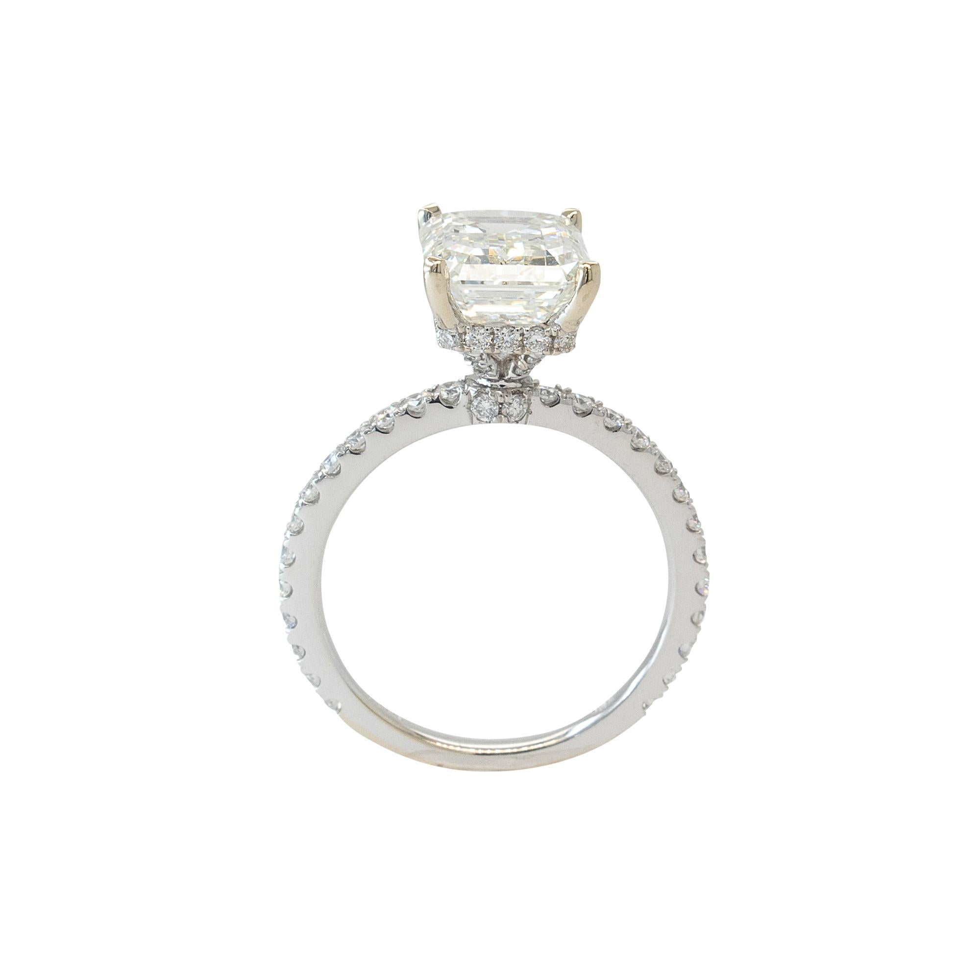18k White Gold 4.02ct Emerald Cut Natural Diamond Ring In New Condition For Sale In Boca Raton, FL