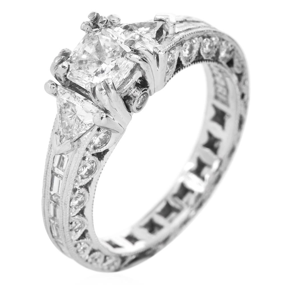 Women's Tacori 2.61cts  Diamond 3 Stone Platinum Engagement Ring For Sale