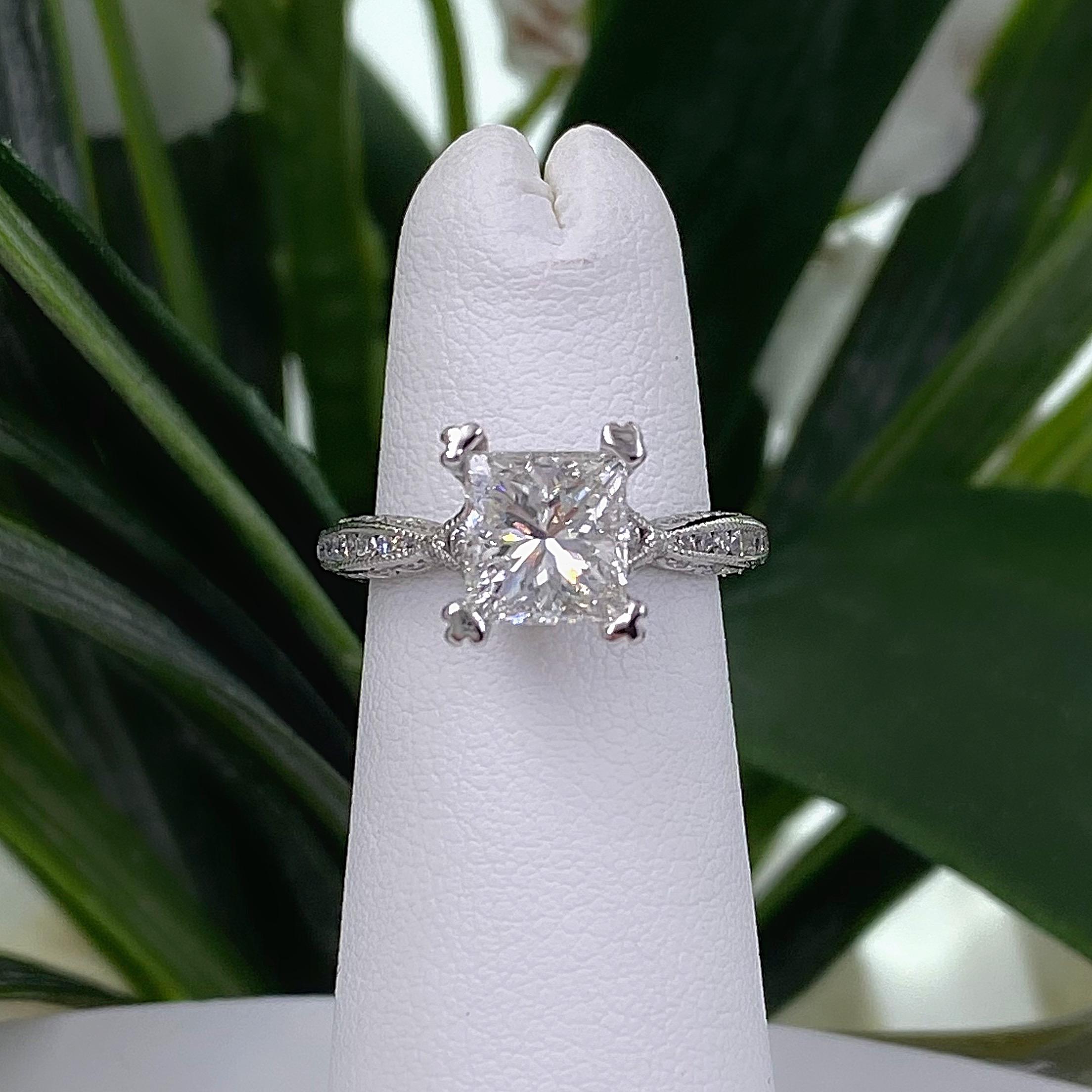 Women's or Men's Tacori Crescent Princess Diamond 1.81 Carat 18 Karat White Gold Ring GIA