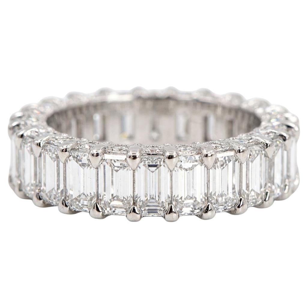 Anillo Tacori de oro blanco de 18 quilates con esmeralda creciente real y diamante redondo