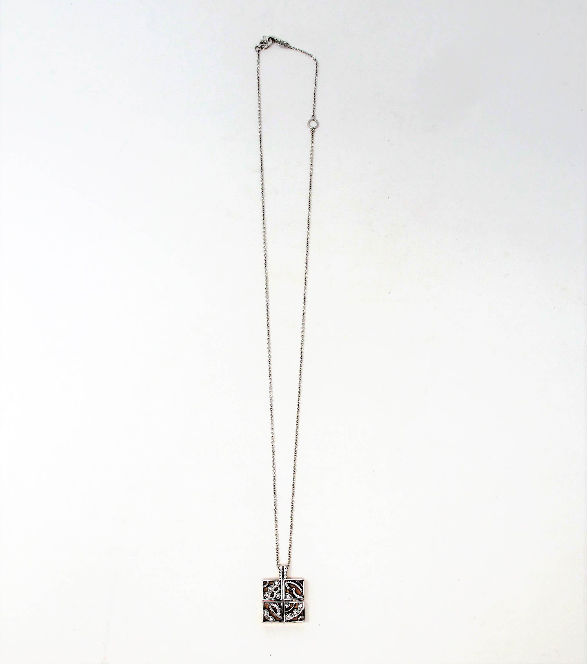 Contemporain Tacori Collier pendentif carré sectionné en or blanc et rose 18 carats avec diamants en vente