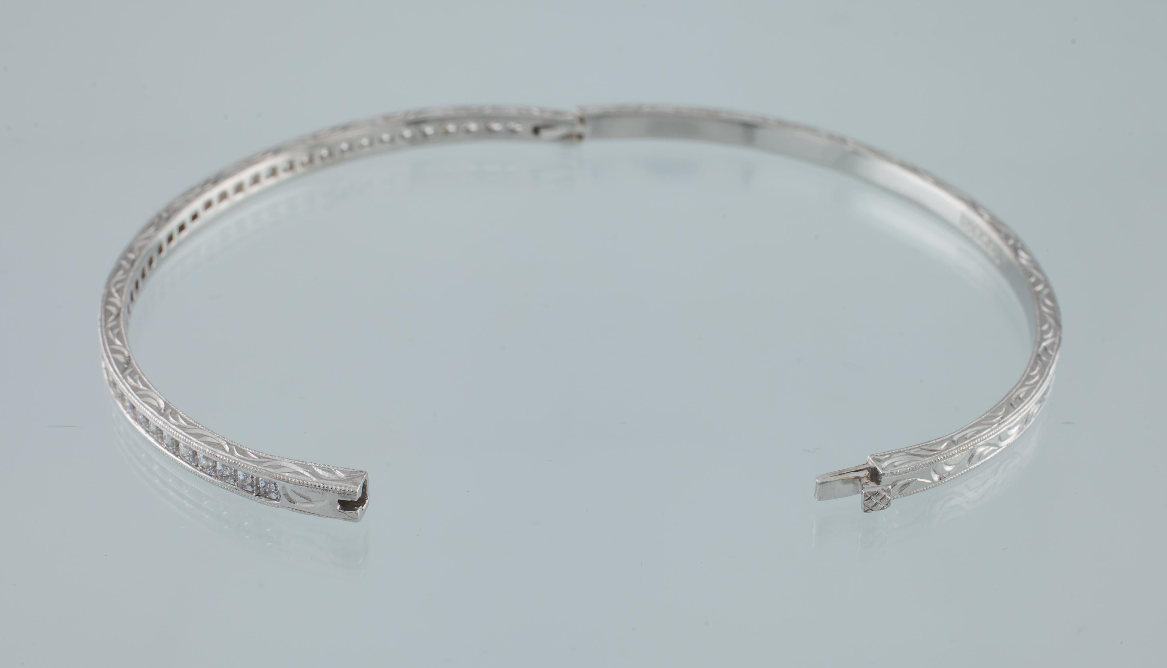Tacori Engraved Sterling Silver & Princess Cut CZ Bangle Bracelet, Size 7.5 In Good Condition For Sale In Van Nuys, CA