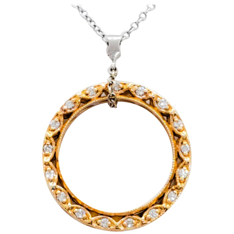 Tacori Estate White Diamond Circular Pendant Necklace in 18 Karat ...