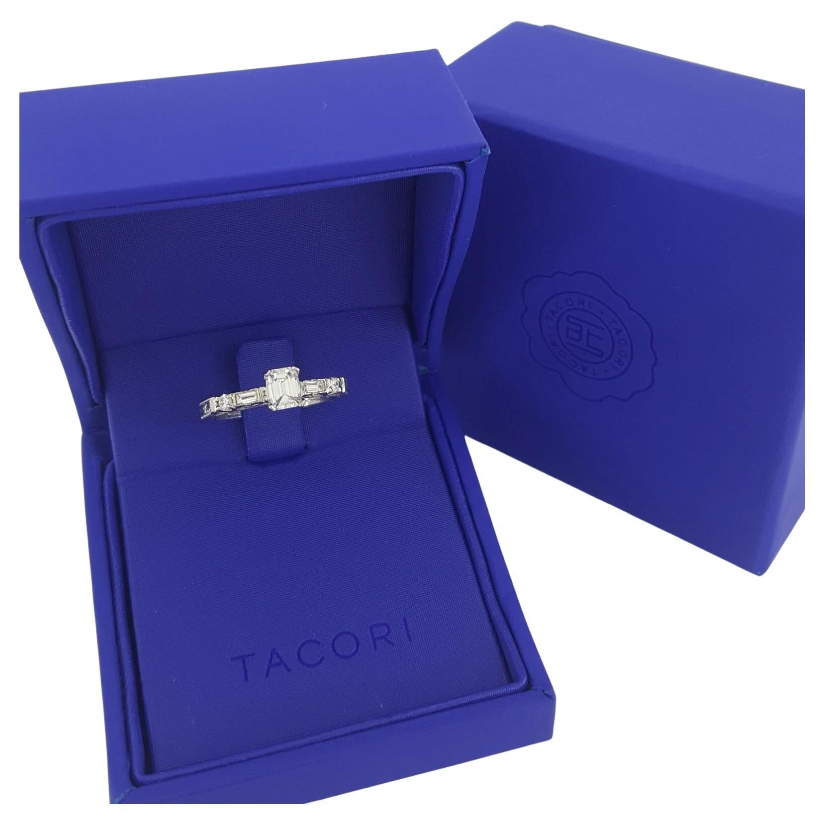 Tacori GIA zertifizierter Diamant-Verlobungsring mit Smaragdschliff (Zeitgenössisch) im Angebot