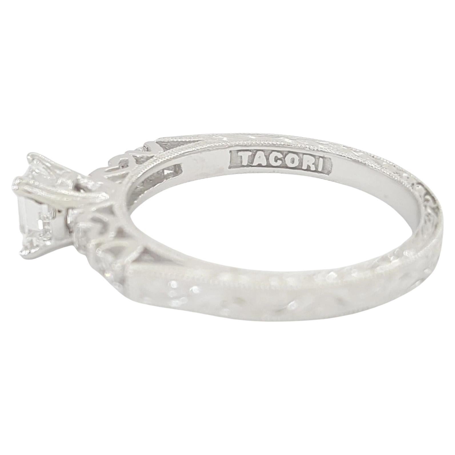 Tacori GIA zertifizierter Diamant-Verlobungsring mit Smaragdschliff im Zustand „Hervorragend“ im Angebot in Chicago, IL