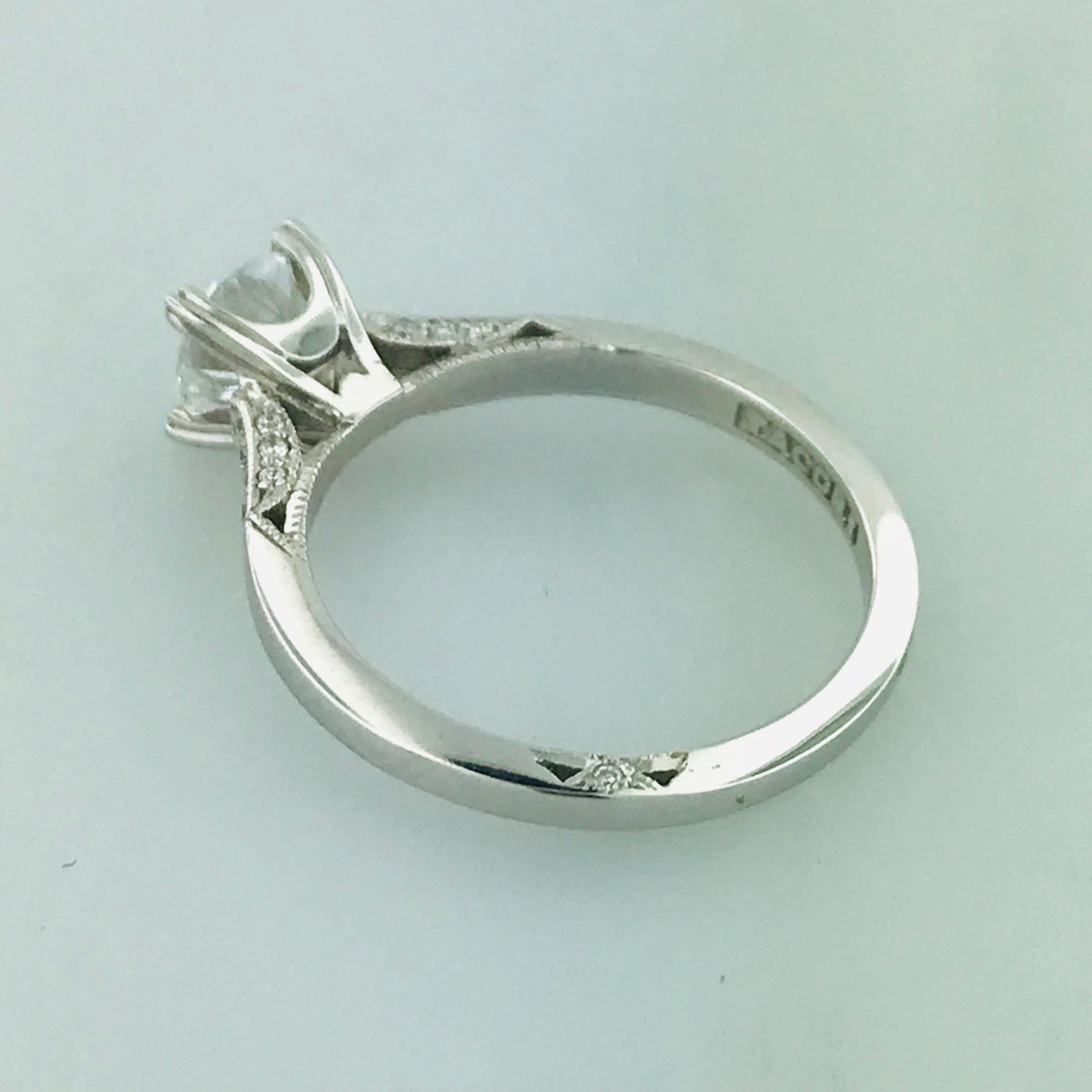 Anillo tacori de 18 kilates precio hotsell