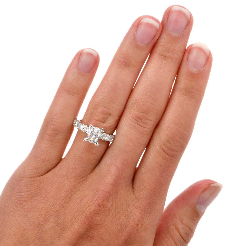 Tacori GIA Cushion D-SI2 1.80 carats Diamond Platinum Engagement Ring For Sale 2