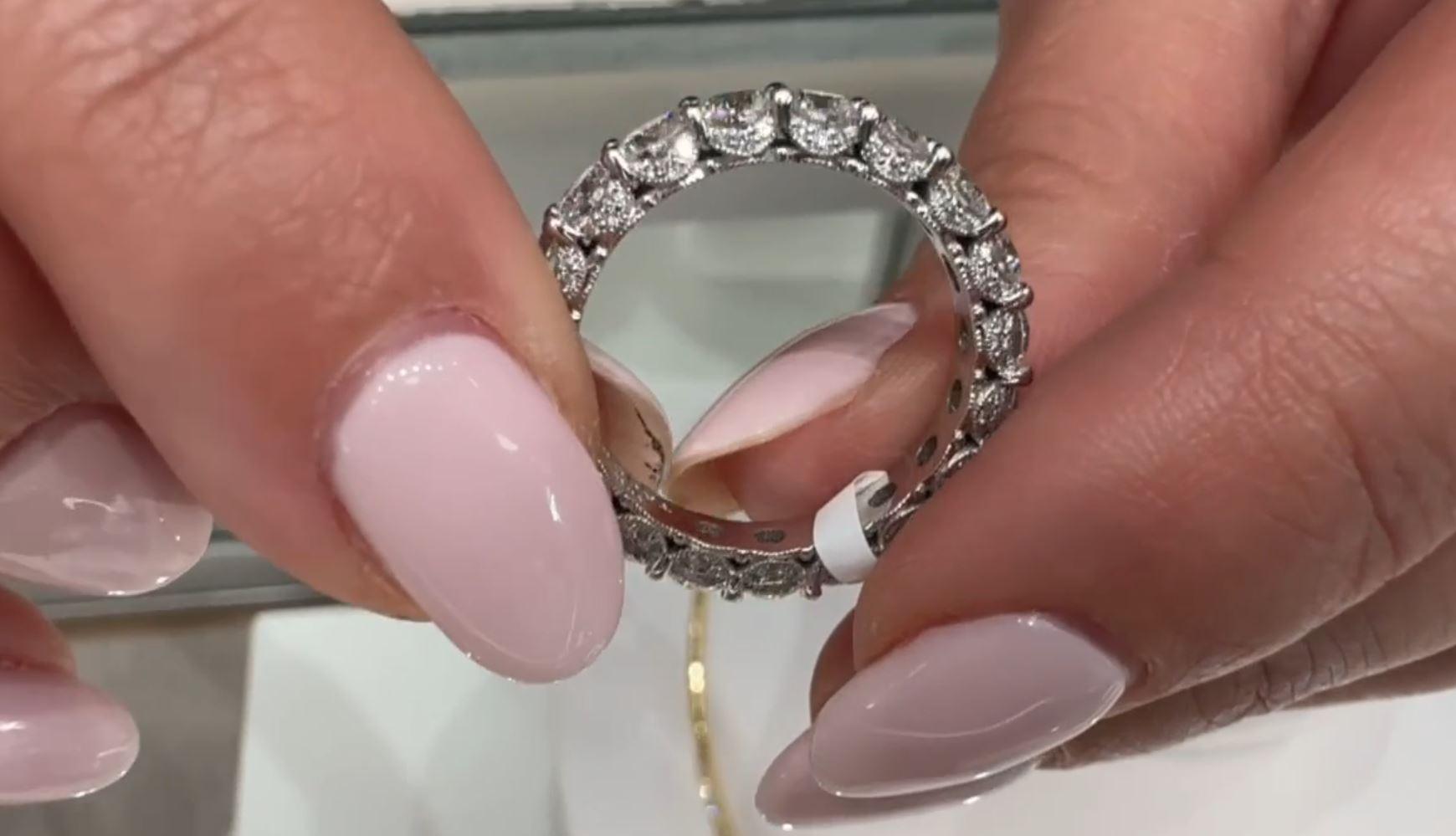 Round Cut Tacori HT2632 18k White Gold Eternity Ring with Round Diamonds 3.20 Carats G/VS For Sale
