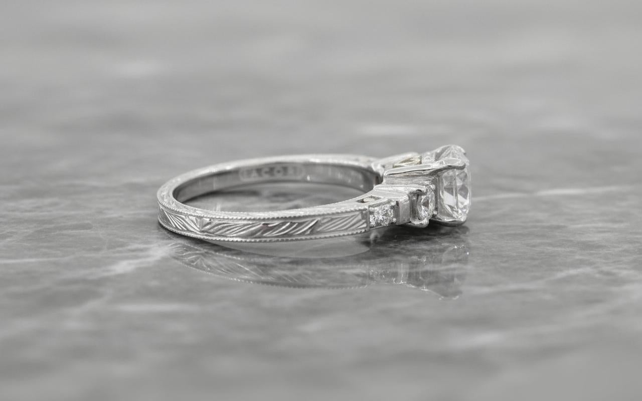 De las mujeres Tacori Anillo de Compromiso de Platino y Oro Amarillo de 18 K Semimontura Redonda de Tres Piedras en venta