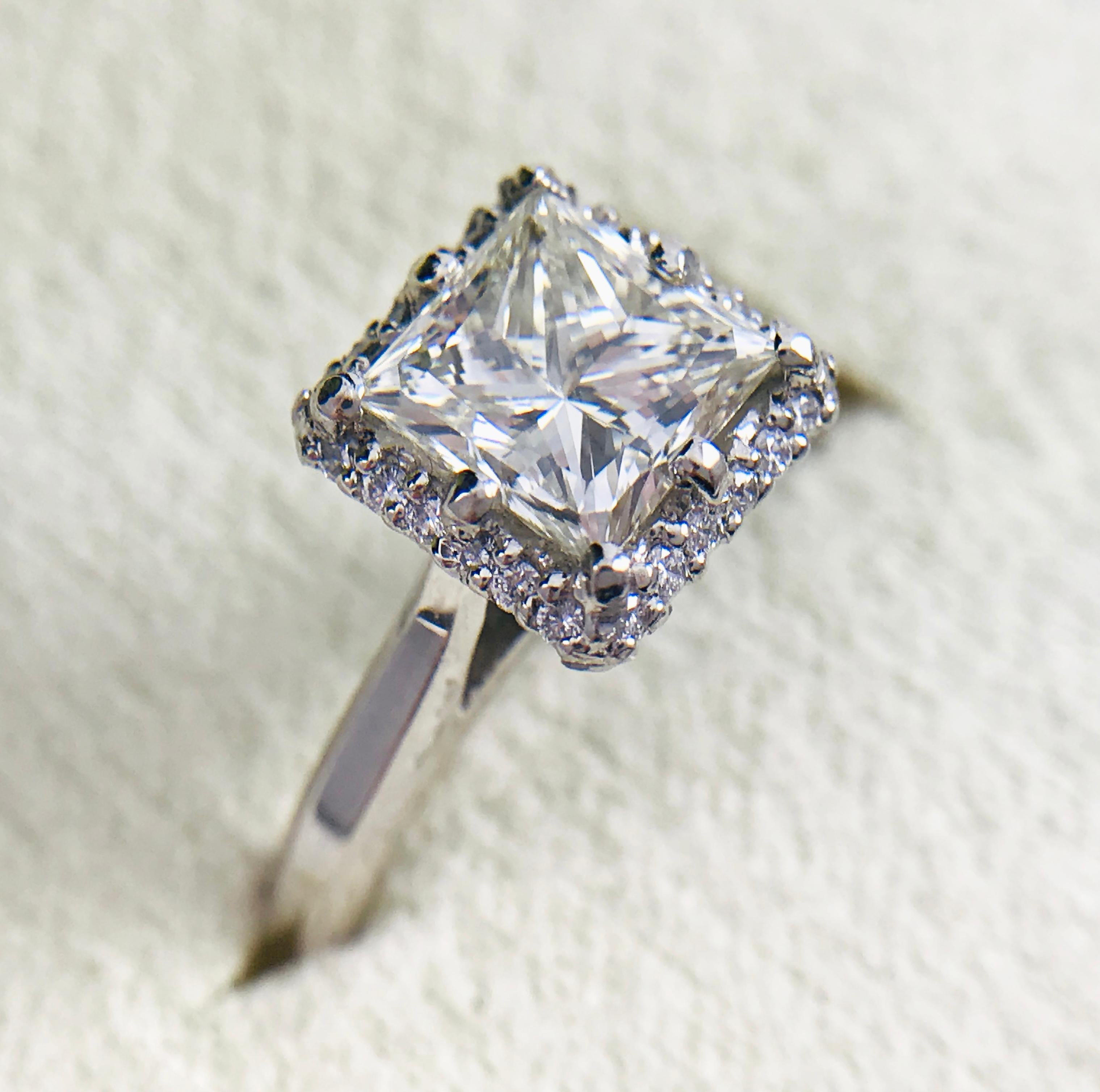 Moderne Tacori Bague de fiançailles en platine avec diamant de 1,59 carat, certifié GIA en vente