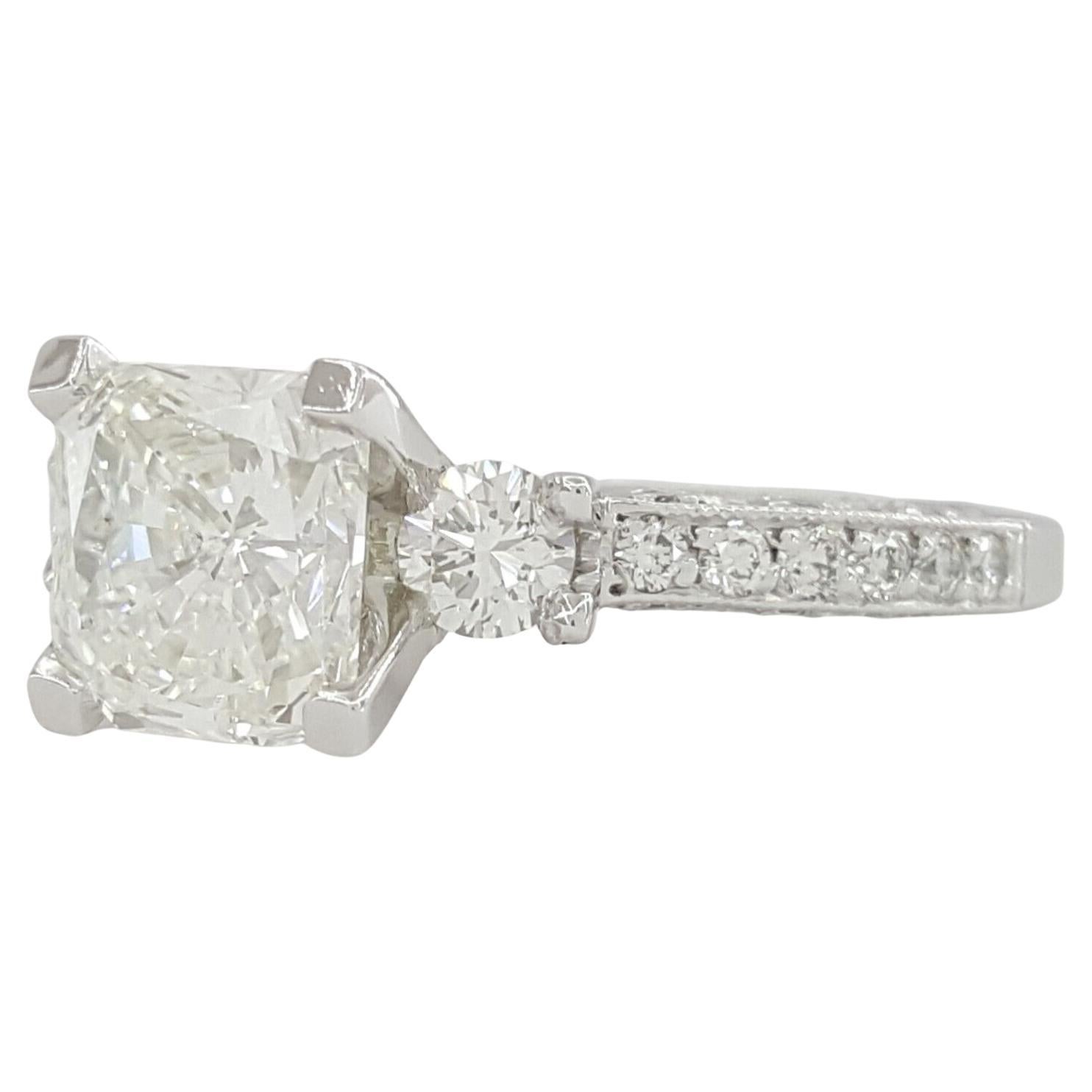 Modern Tacori Radiant Cut Diamond 3-Stone Platinum Engagement Ring For Sale