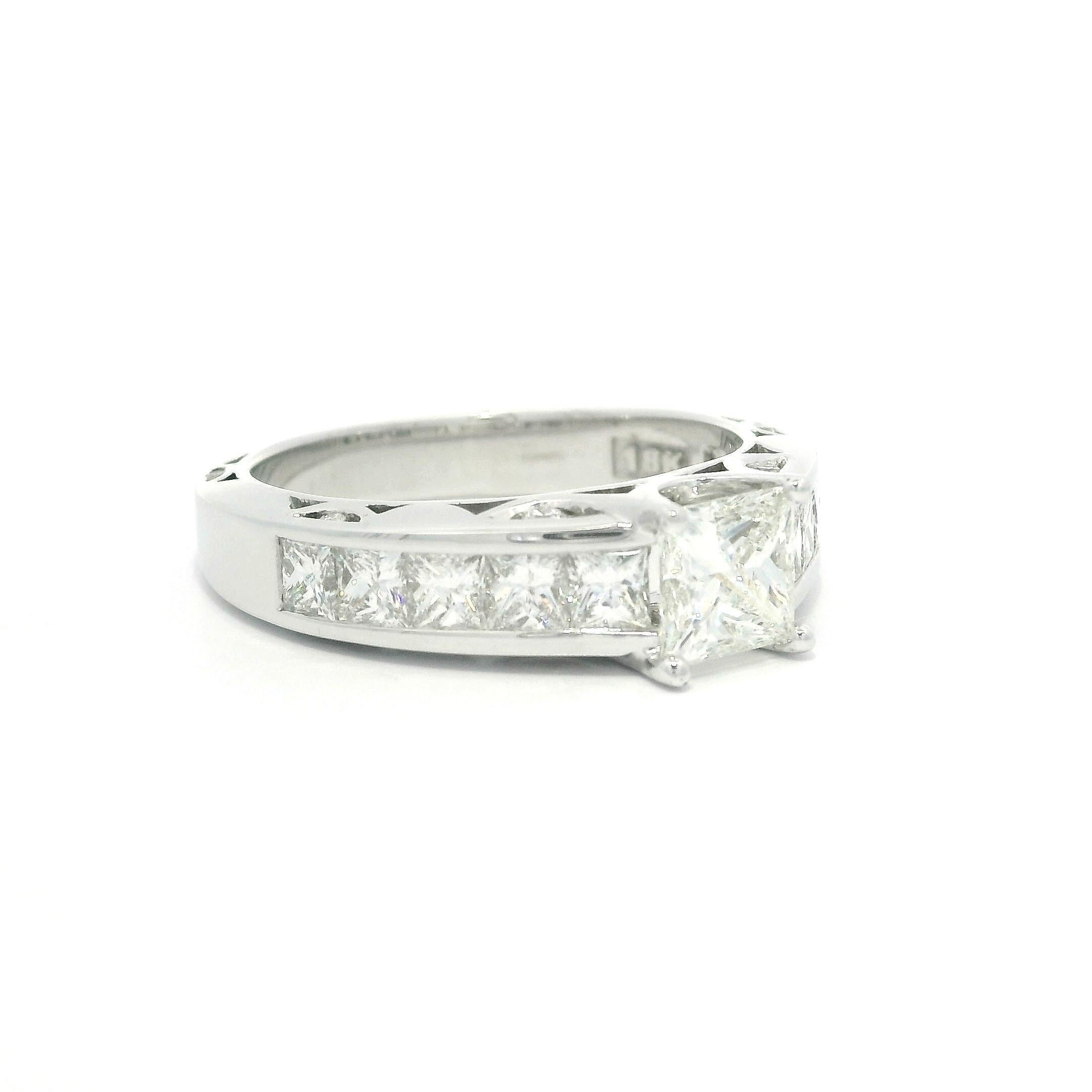 Tacori Solid 18k White Gold GIA 2.63ctw Princess Cut Diamond Engagement Ring For Sale 10
