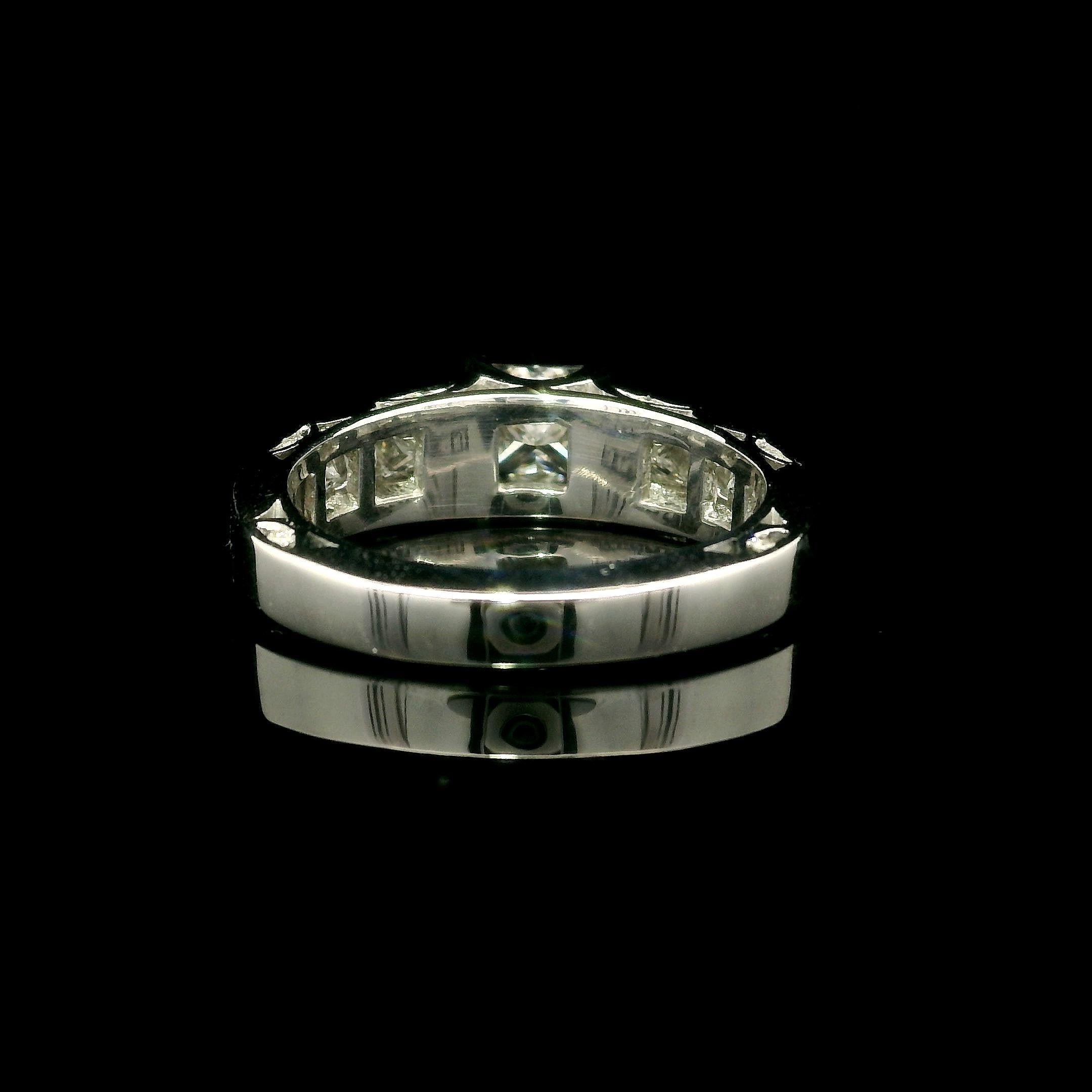Tacori Solid 18k White Gold GIA 2.63ctw Princess Cut Diamond Engagement Ring For Sale 2