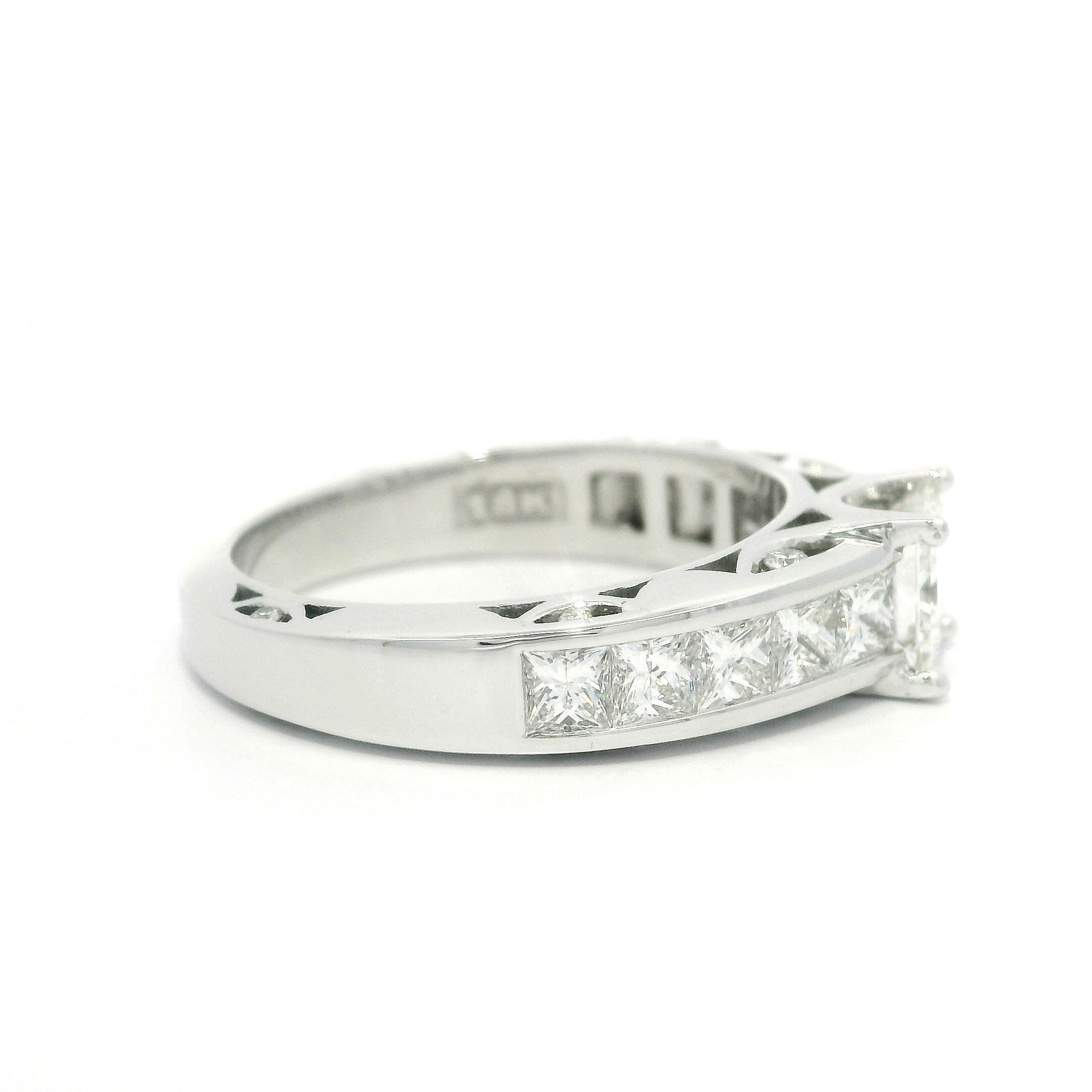 Tacori Solid 18k White Gold GIA 2.63ctw Princess Cut Diamond Engagement Ring For Sale 5