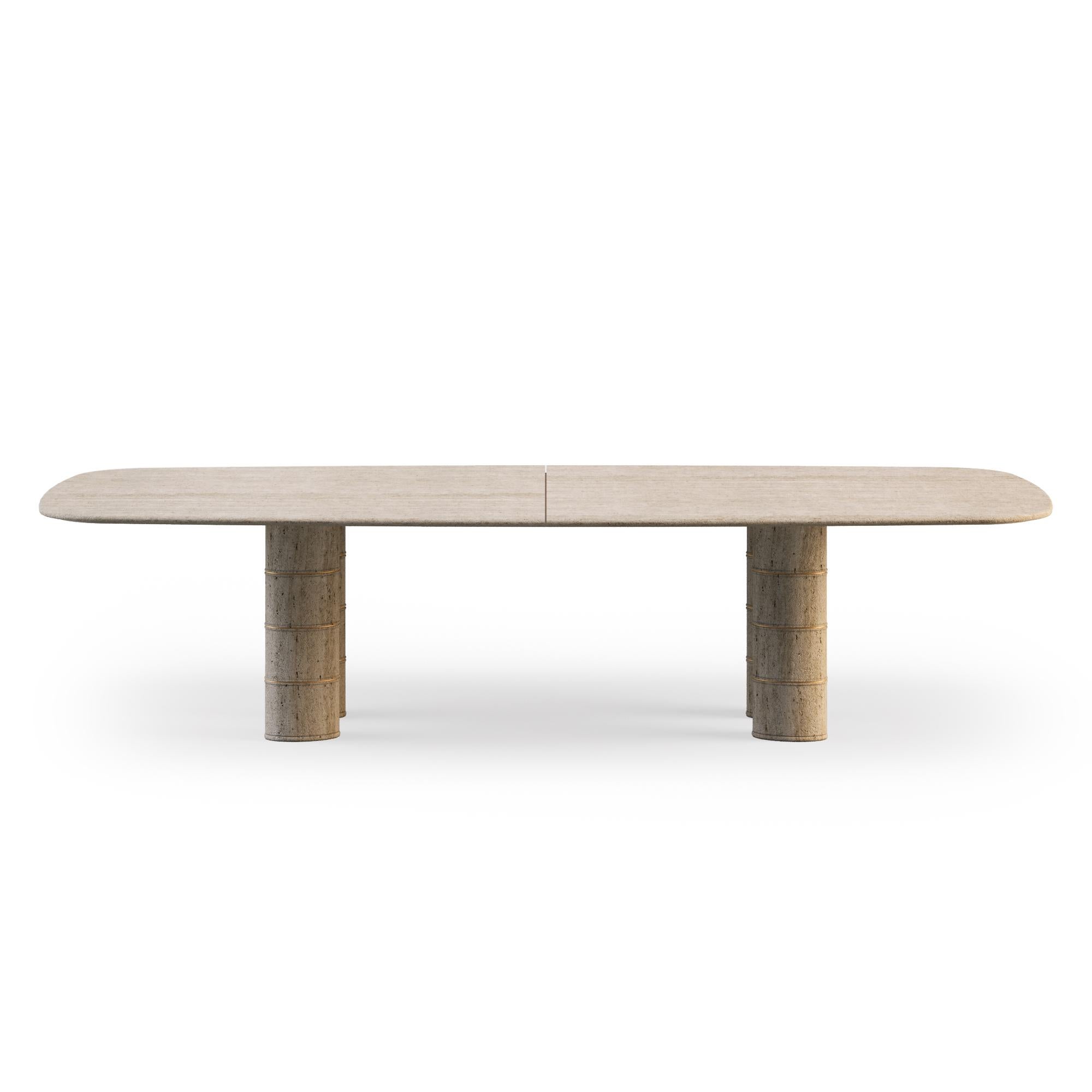 La table à manger en bambou s'inspire de l'élégance intemporelle du bambou, traduisant dans le design l'union parfaite de la légèreté et de la solidité. Les pieds sculpturaux, inspirés des formes organiques des cannes de bambou, apportent du rythme