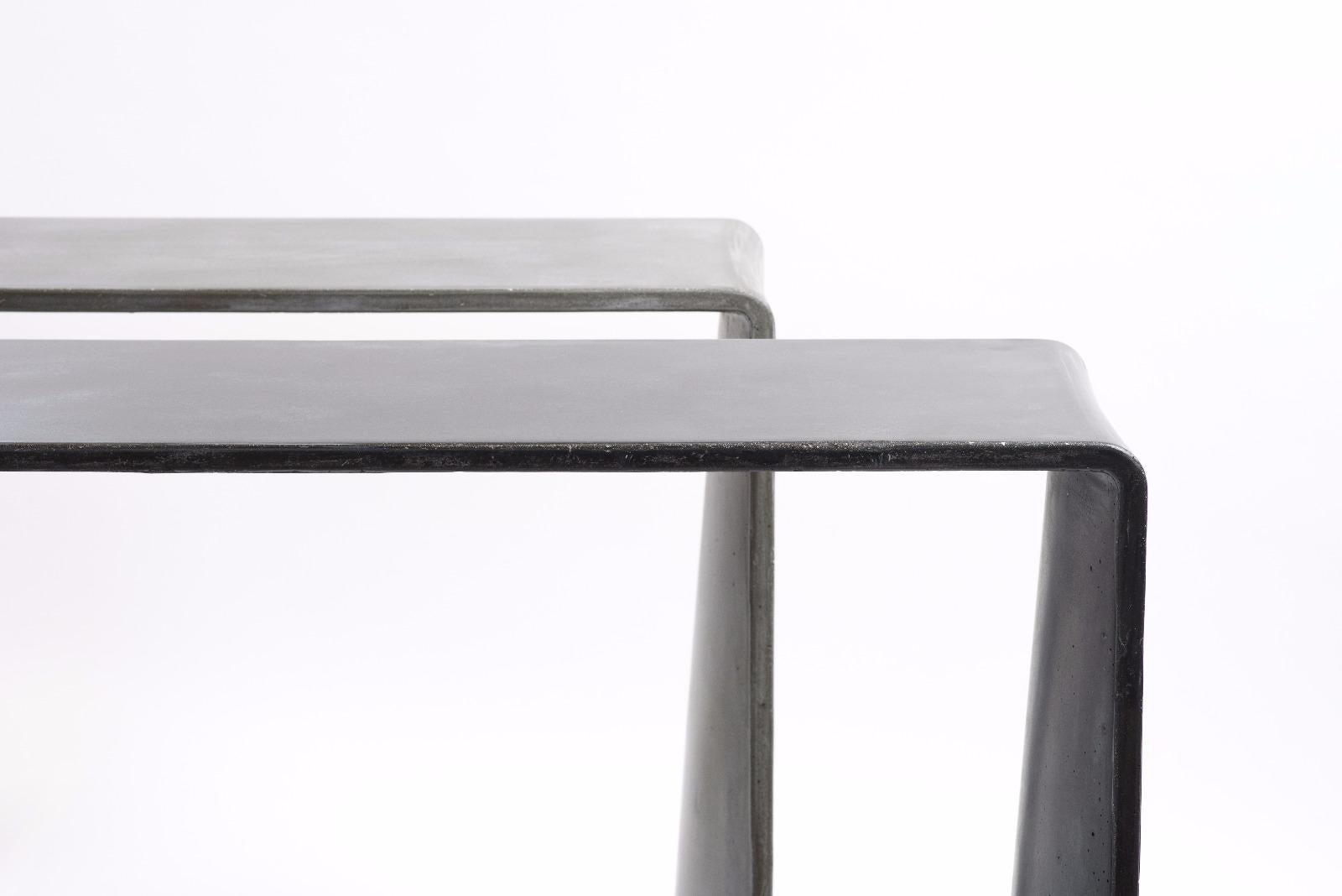Béton Console contemporaine Tadao Alto en béton, 100 % fabriquée à la main en Italie en vente