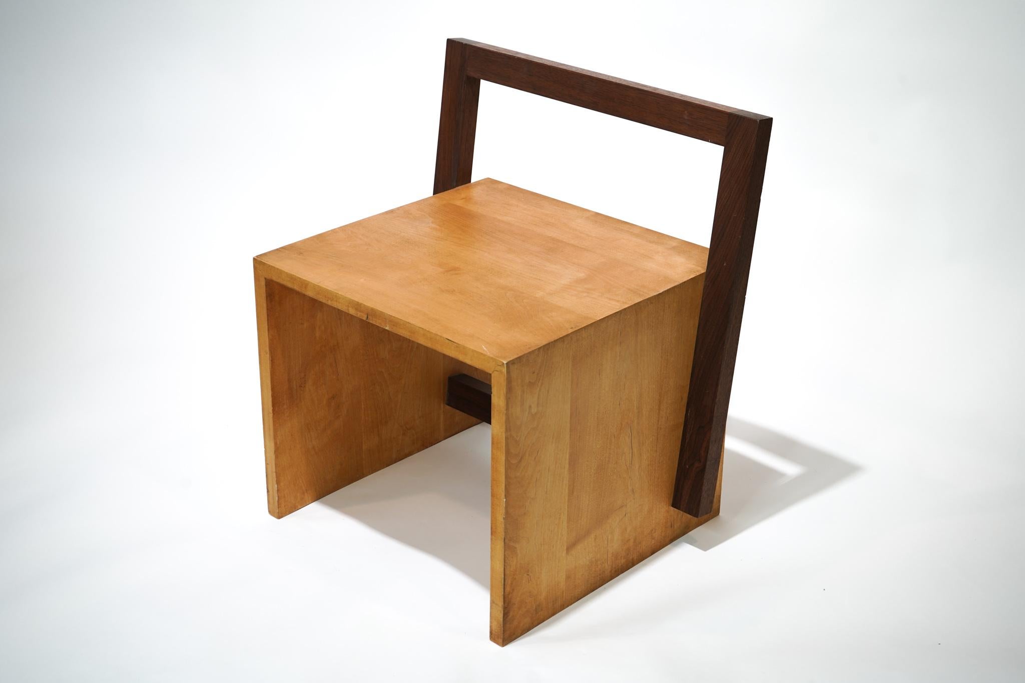 Tadao Arimoto Minimalistischer Loungesessel aus Holz im Zustand „Gut“ in Chalk Hill, PA