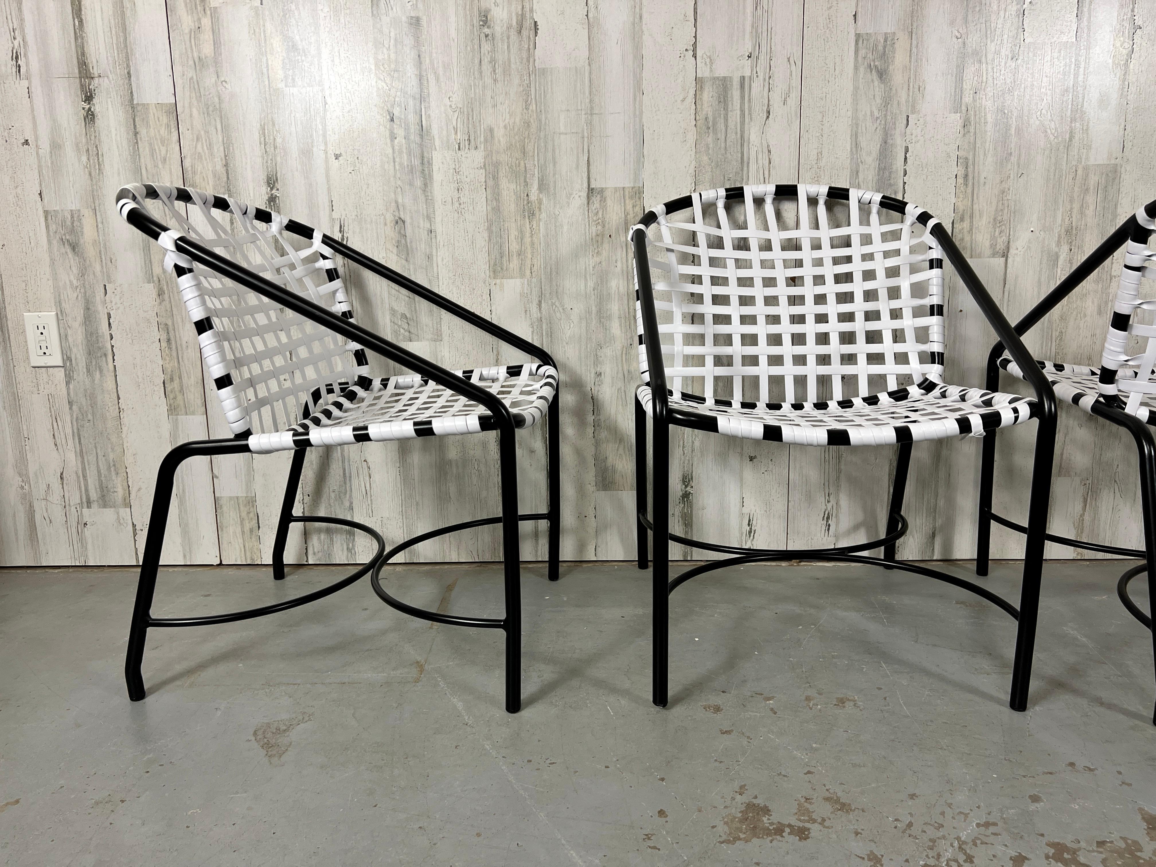 Tadao Inouye für Brown Jordan Kantan-Terrassentisch und vier Stühle im Angebot 4