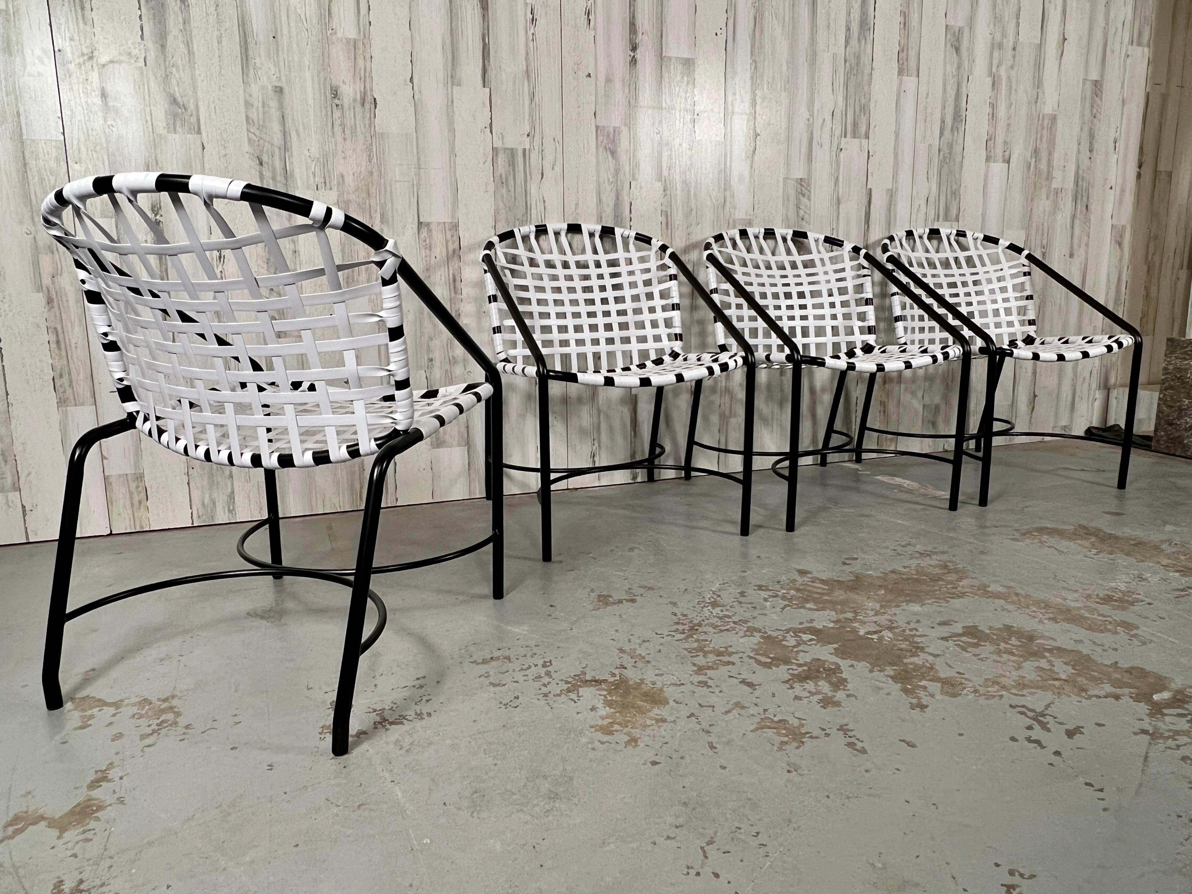 Tadao Inouye für Brown Jordan Kantan-Terrassentisch und vier Stühle im Angebot 6