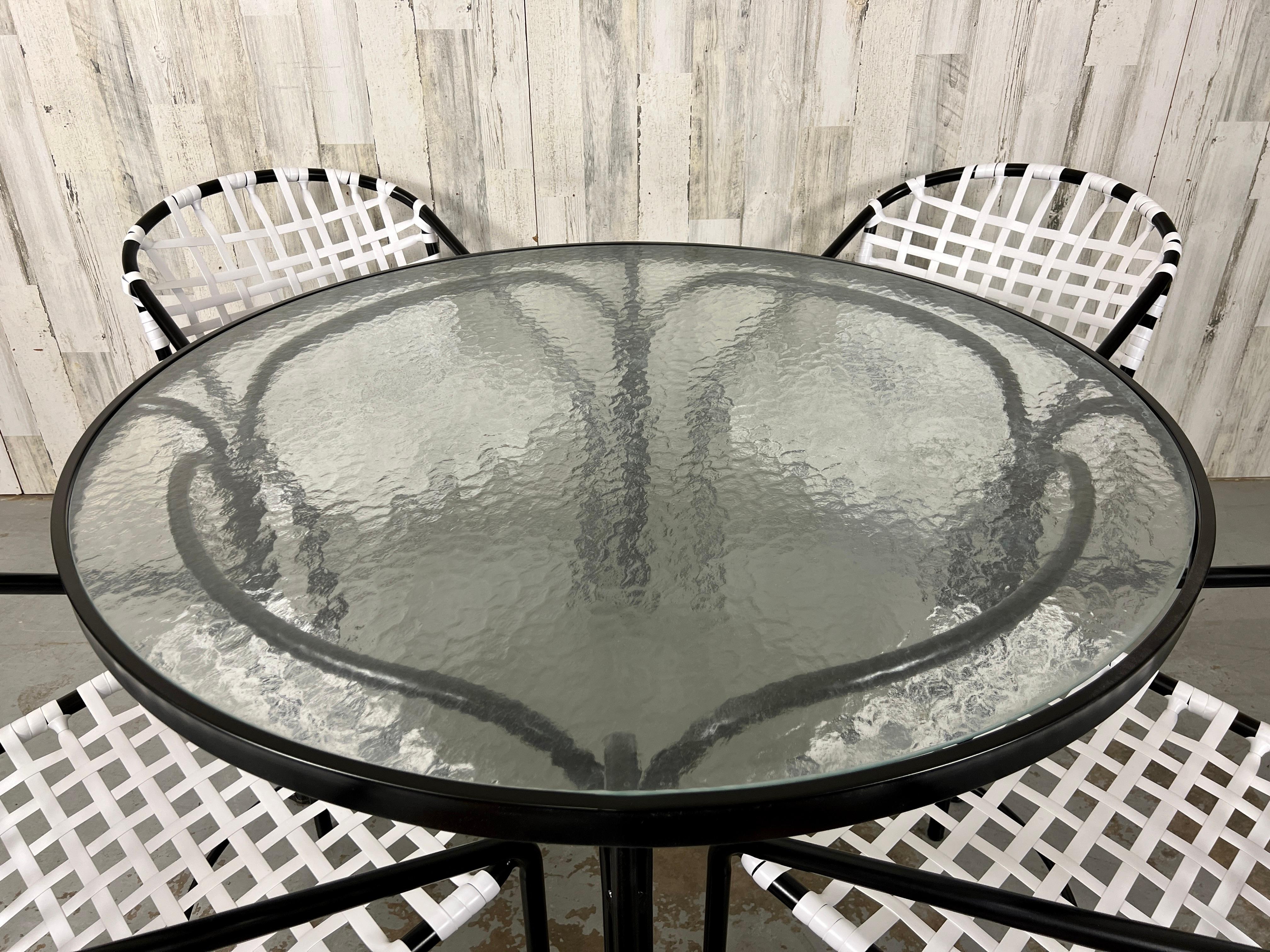 Tadao Inouye for Brown Jordan Kantan Patio Table and four Chairs In Good Condition For Sale In Denton, TX