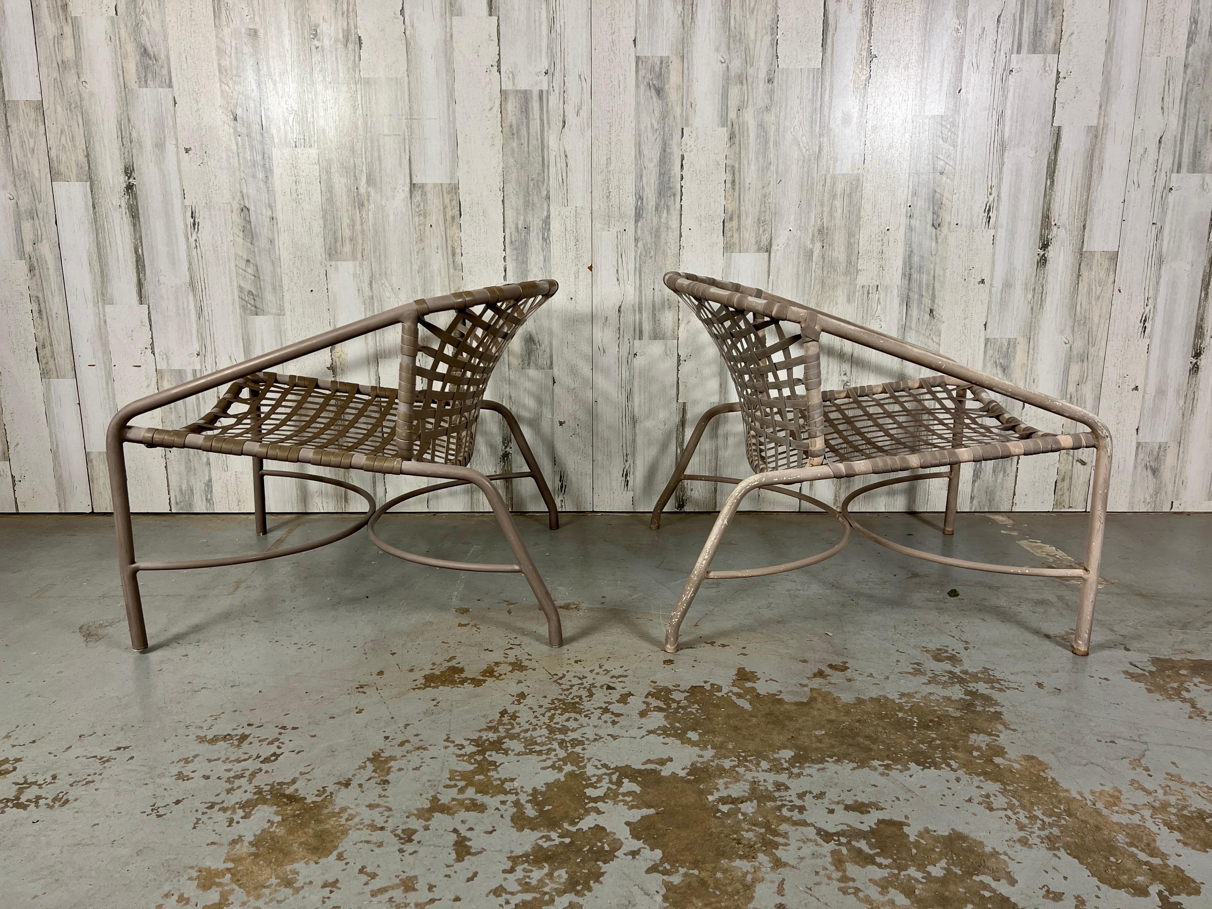 Tadao Inouye For Brown Jordan Kantan Set of Patio Chairs with Ottoman For Sale 4