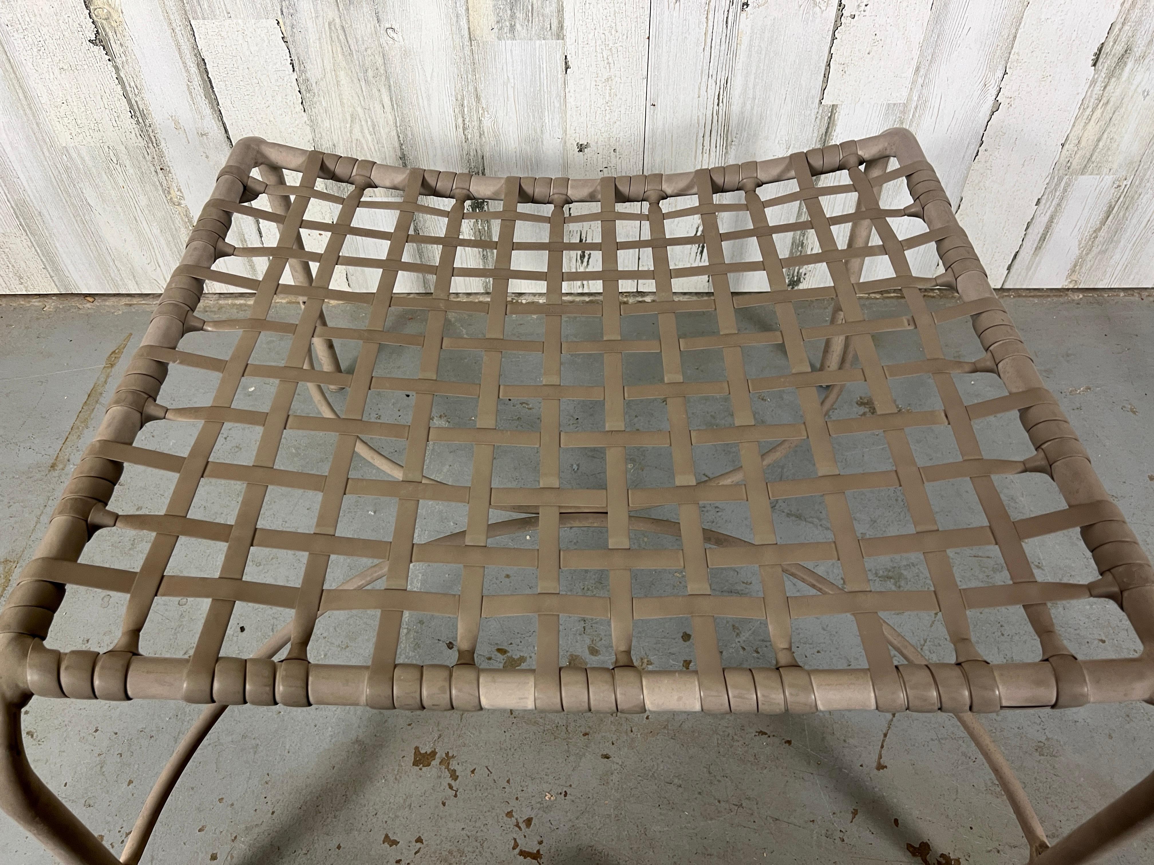 Tadao Inouye pour Brown Jordan Kantan ensemble de chaises de patio avec pouf 11