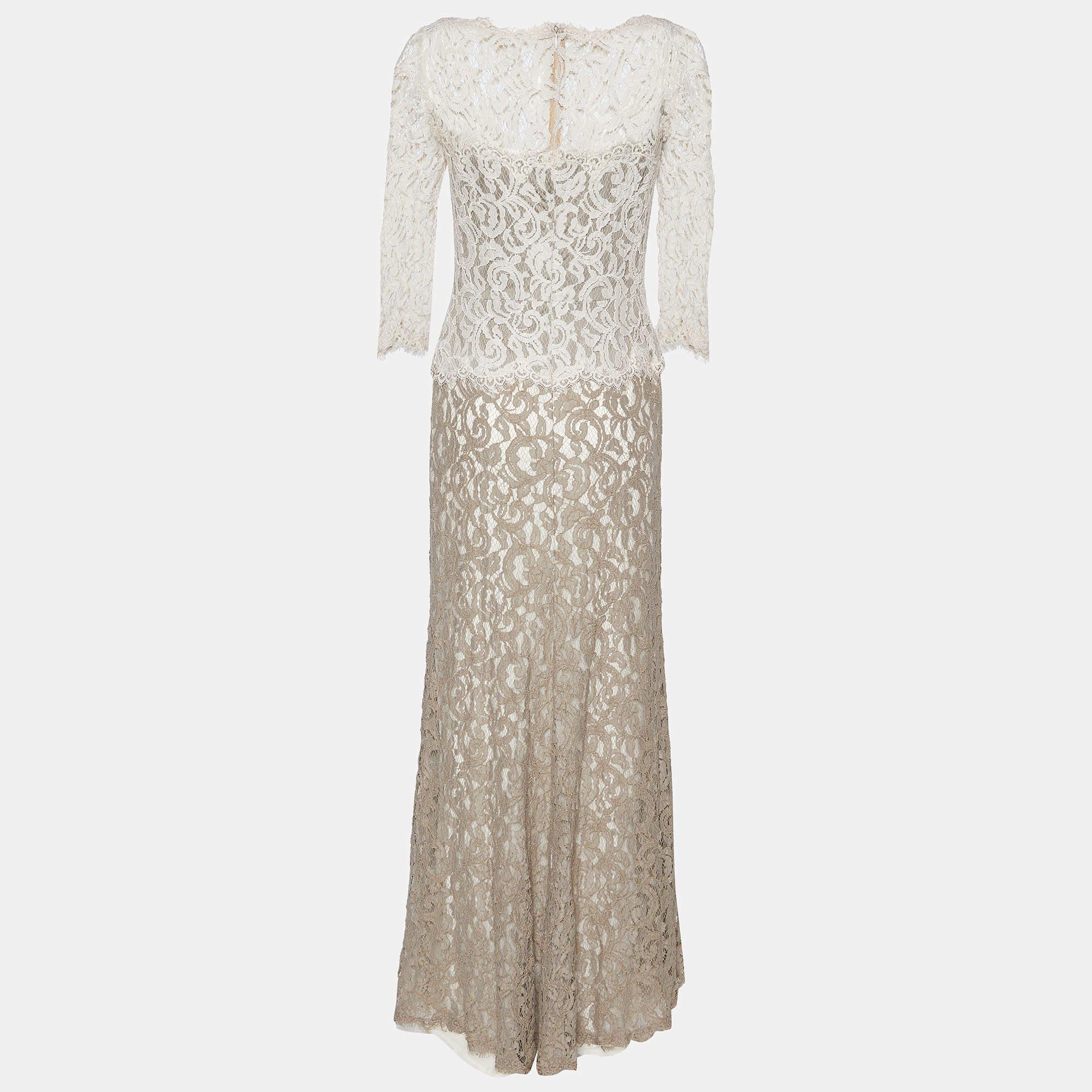 Prachtvoll  elegant  und prächtig  dieses Kleid definiert alles. Mit bodenlanger Silhouette  Dieses Kleid wird durch atemberaubende Details und einen stilvollen Ausschnitt verschönert. Tragen Sie es mit auffälligen Accessoires und einer eleganten