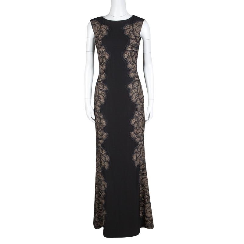 Tadashi Shoji brings this classy dress to your wardrobes for a look of élan that is unmatched and chic. Crafted into an applique design that imparts rich luxuriousness to the look , this gown can be flaunted to make a stylish fashion statement that