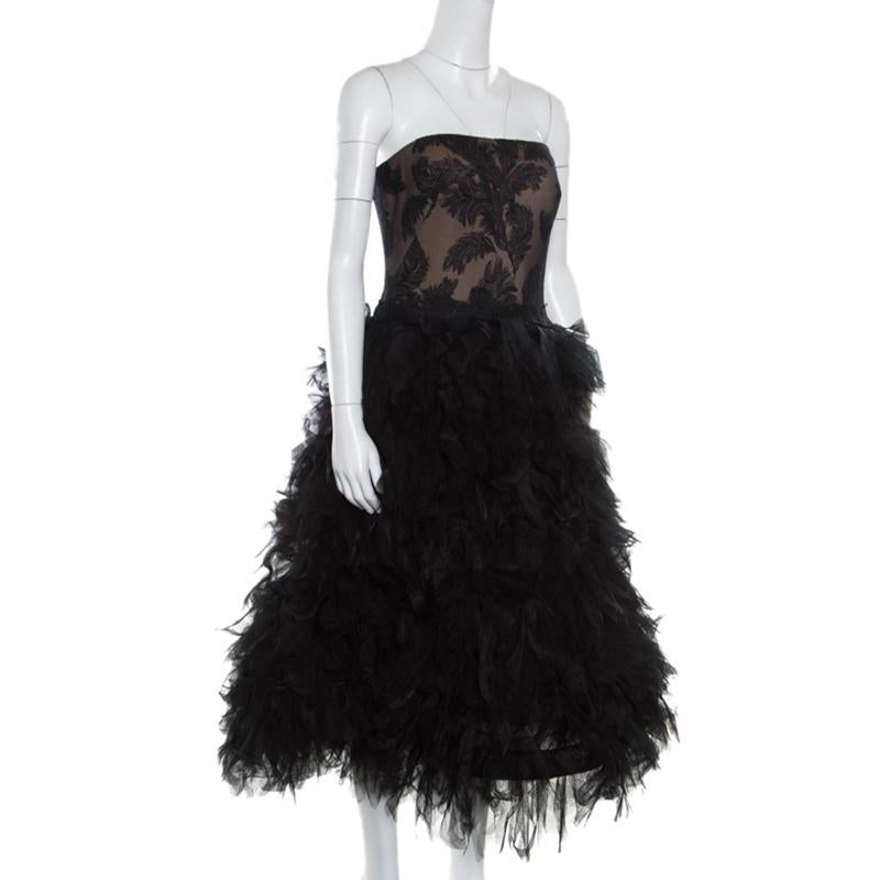 Tadashi Shoji Black Tulle Embroidered Faux Feather Strapless Dress L In New Condition In Dubai, Al Qouz 2