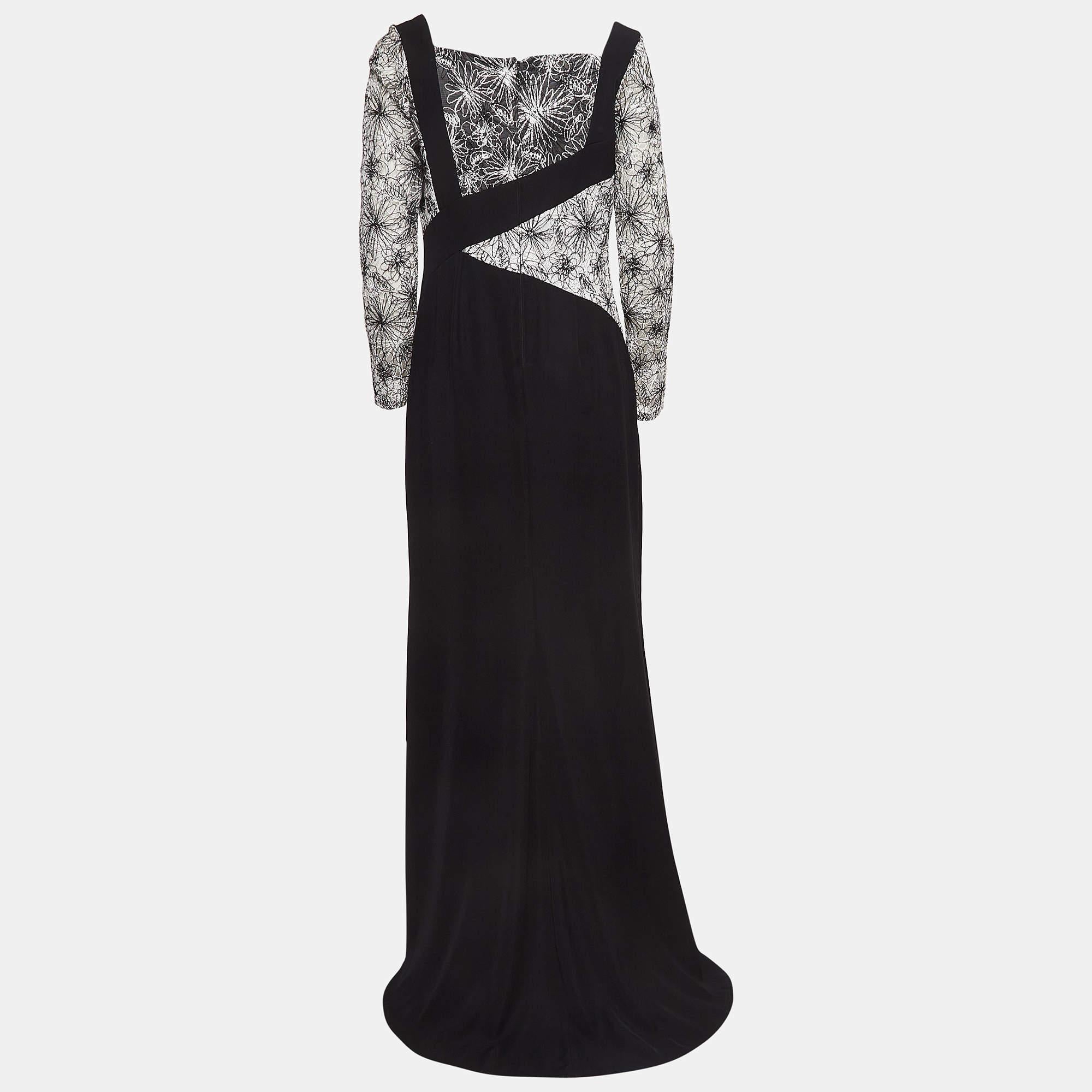 Questo elegante maxi abito è un capo alla moda e versatile che emana eleganza e comfort. Con la sua lunga Silhouette  offre un look lusinghiero e femminile. Disegnate con dettagli chic e tagli unici  combina senza sforzo moda e raffinatezza  e