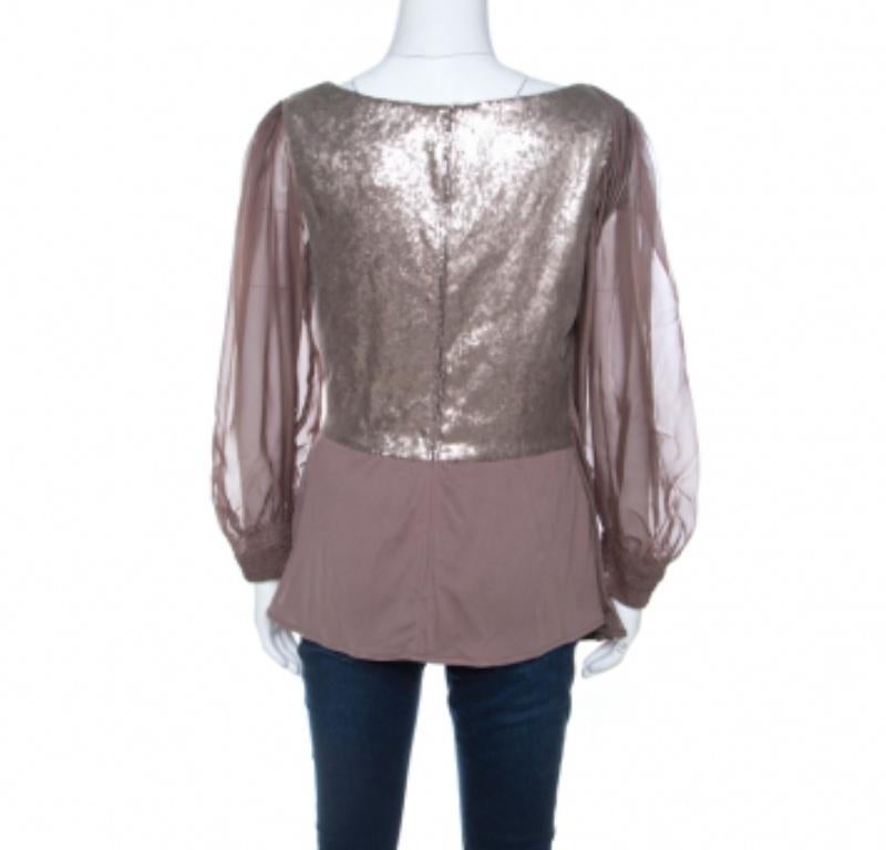 Tadashi Shoji Top de punto elástico con incrustaciones de lentejuelas y mangas drapeadas M en Bueno estado para la venta en Dubai, Al Qouz 2
