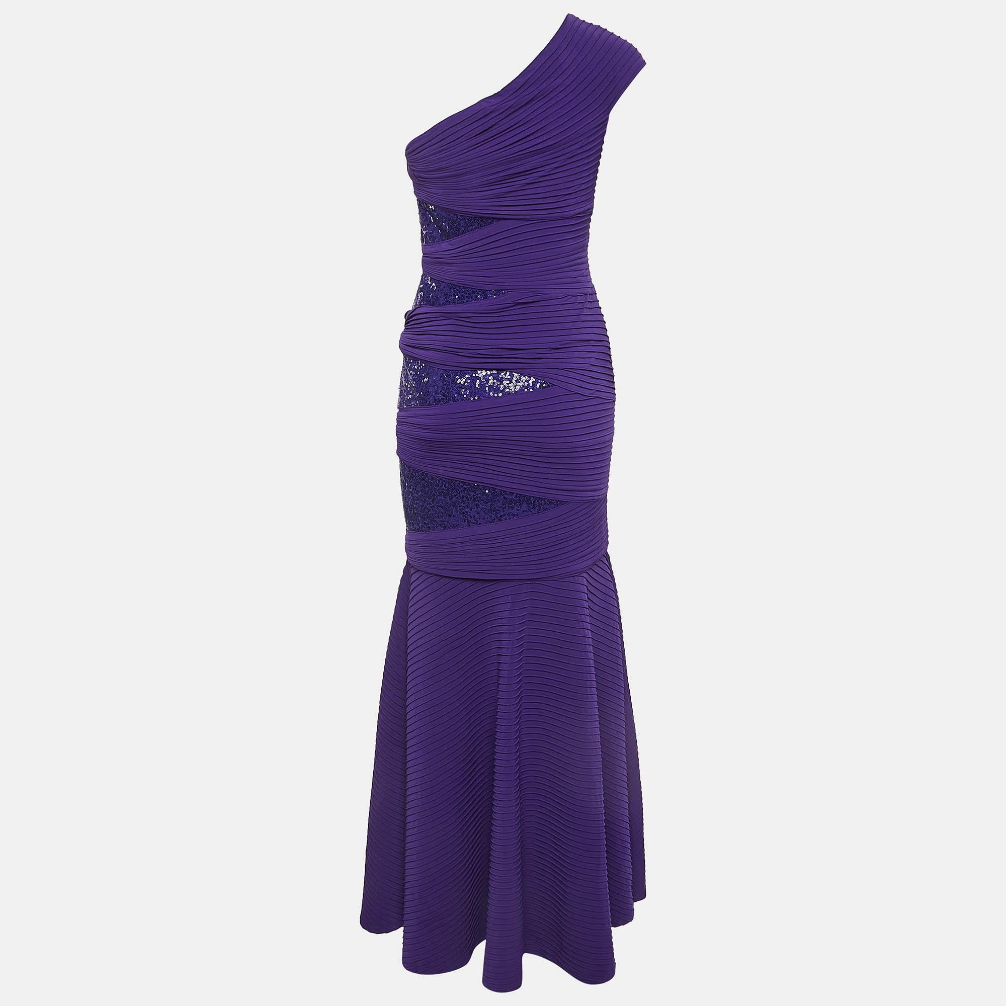 Para todas las veladas nocturnas y fiestas de alto copete  un vestido como éste te asegura el mejor aspecto de todos. Confeccionado con un ajuste y un estilo magníficos  este vestido se eleva con un escote impresionante y un tono precioso. Llévese