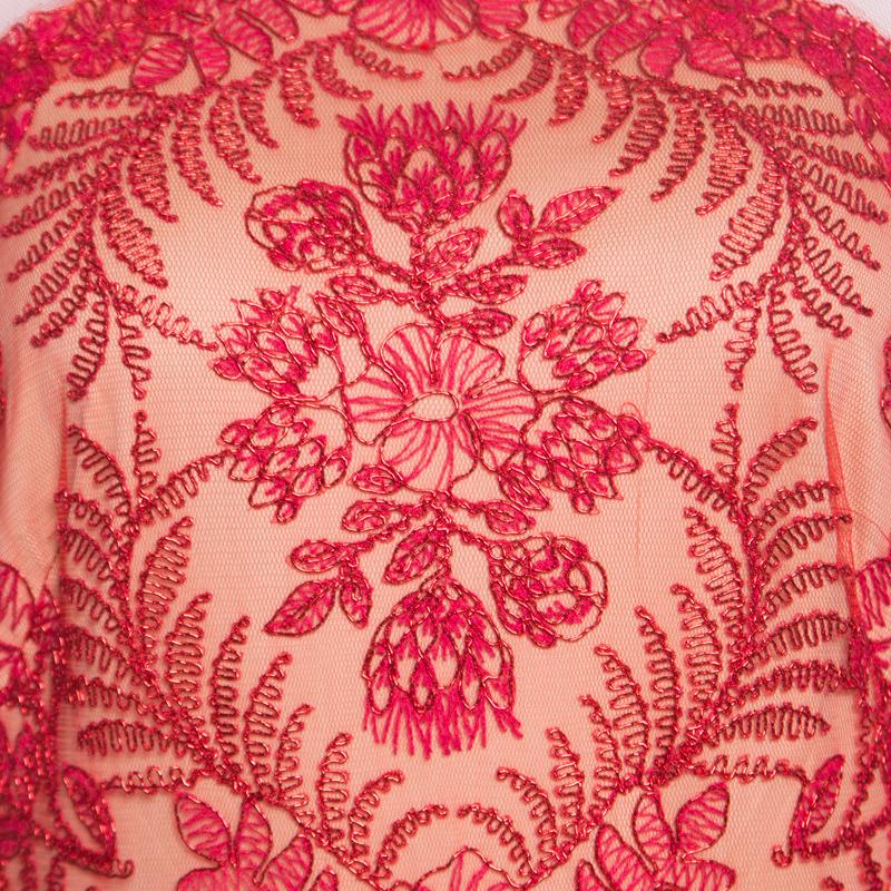 Tadashi Shoji Red Floral Lurex Embroidered Sheer Shoulder Detail Gown M In New Condition In Dubai, Al Qouz 2