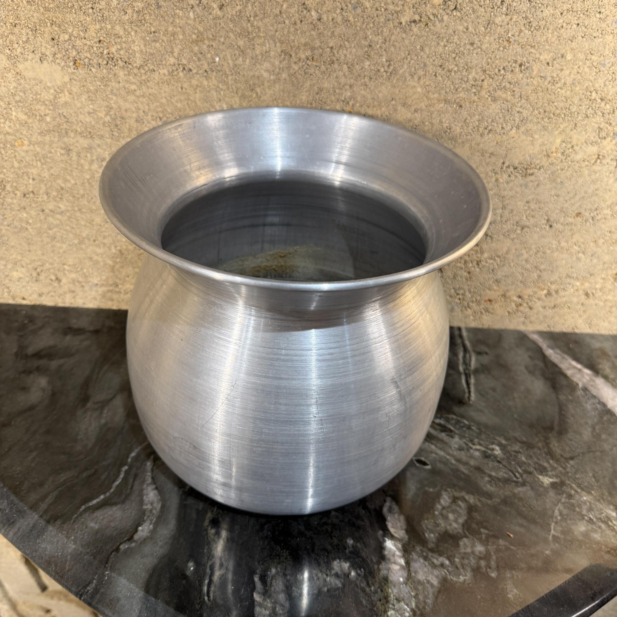 Tae Heng Long Aluminium Schüssel Dampfer Reis Thai (Moderne) im Angebot