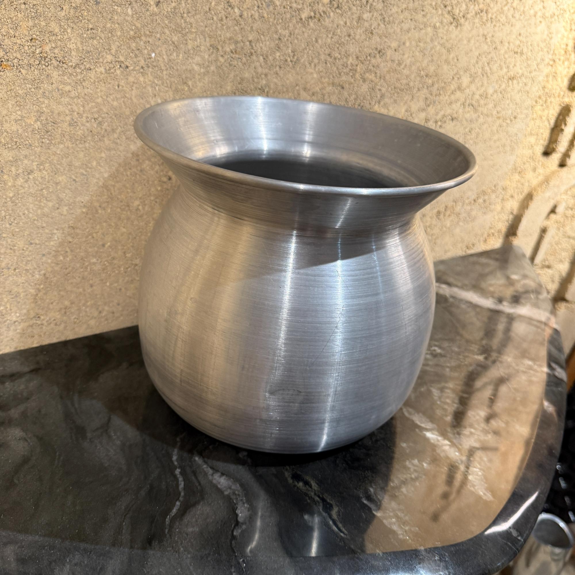 Tae Heng Long Aluminium Schüssel Dampfer Reis Thai im Zustand „Gut“ im Angebot in Chula Vista, CA