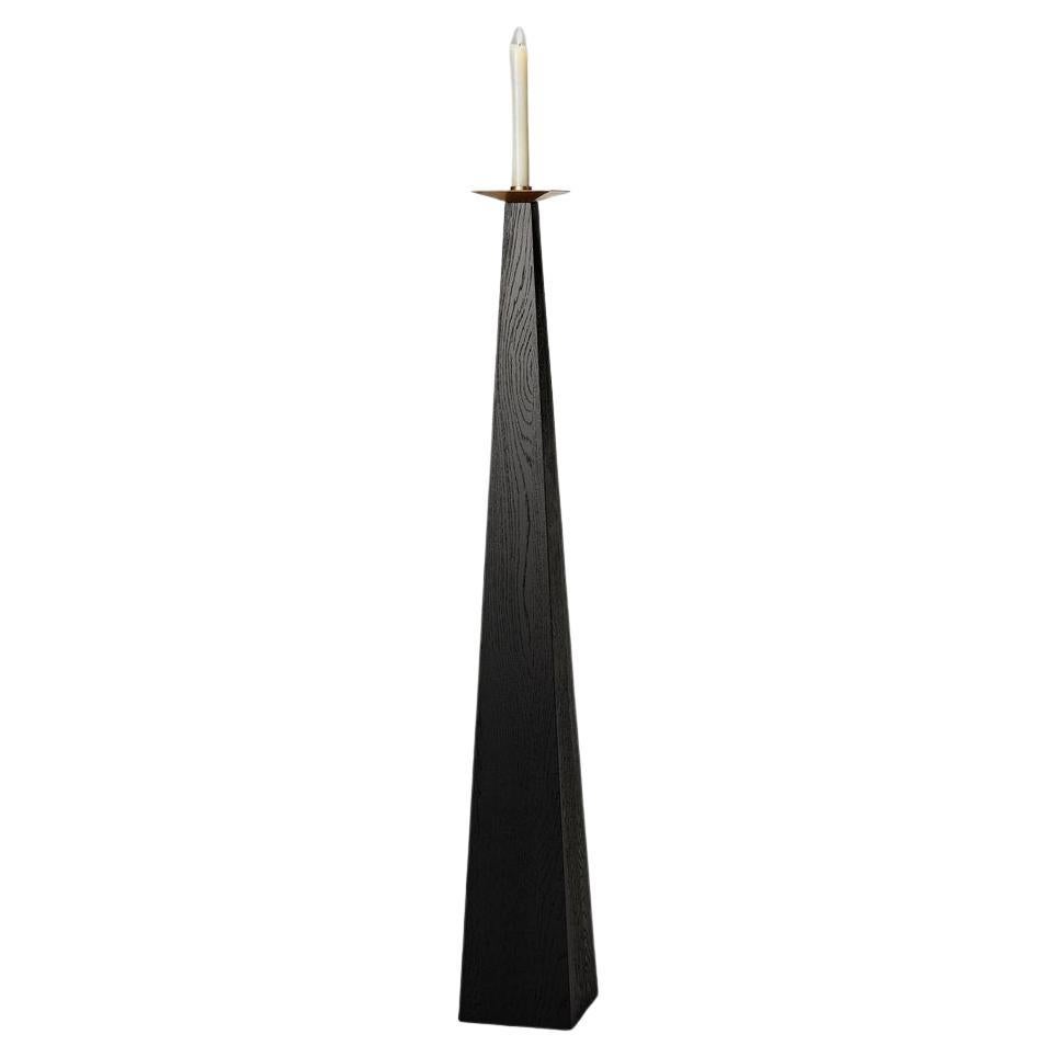 Portavelas Taes de roble europeo negro by Mokko Amsterdam en venta