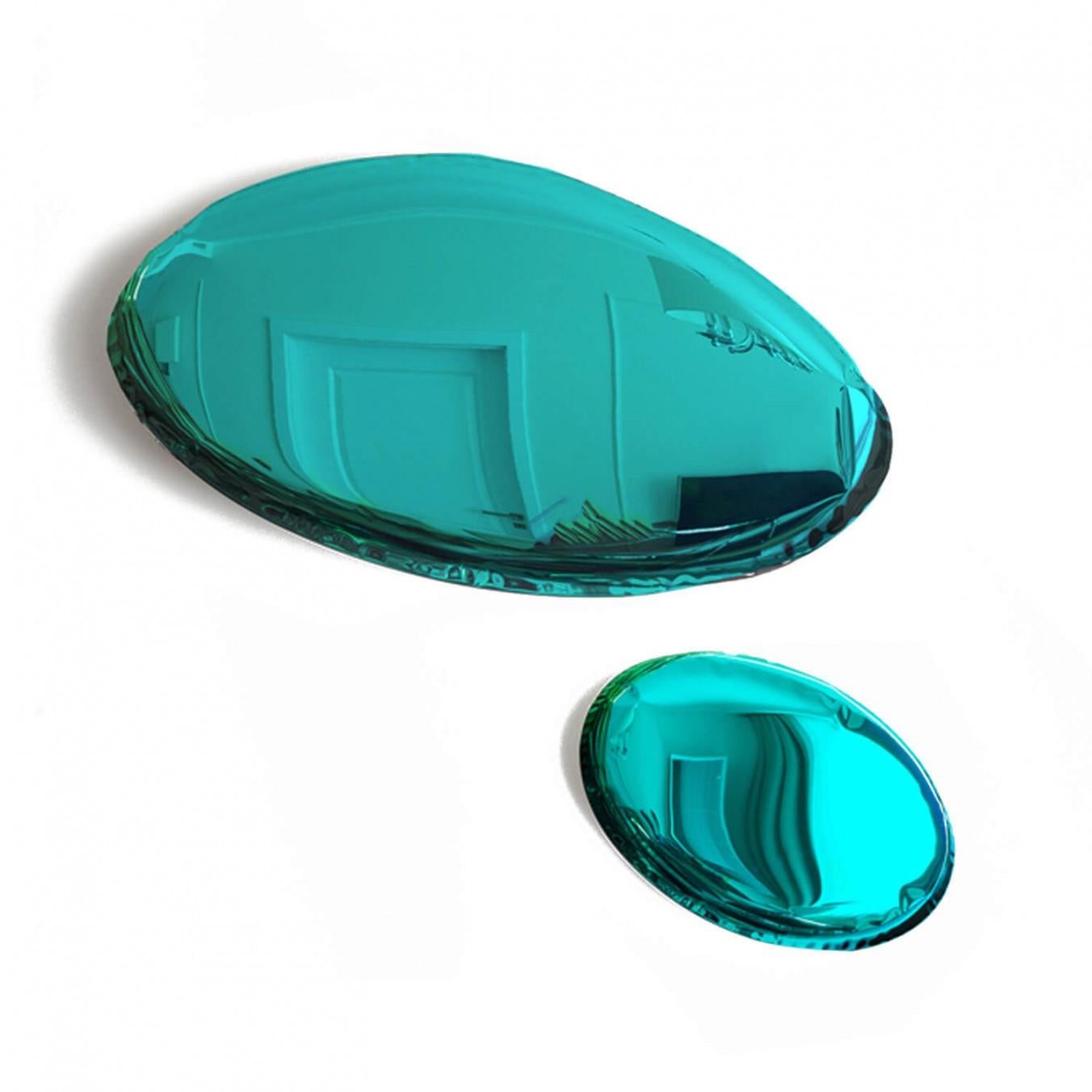 Tafla O5 wall mirror in stainless steel (Gradient Collection), Zieta
Dimensions: 
H 23.63 in. x W 15.75 in. x D 2.37 in.
H 60 cm x W 40 cm x D 6 cm
Material: stainless steel.
Finish: gradient of emerald/sapphire.

About Zieta: 

Zietas main goal is