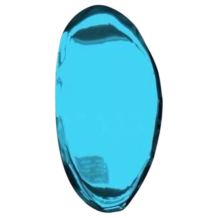 Tafla O4 Specchio da parete in acciaio inox lucido color zaffiro di Zieta