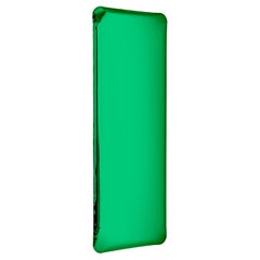 Tafla Q1 Wandspiegel aus poliertem, smaragdfarbenem Edelstahl von Zieta