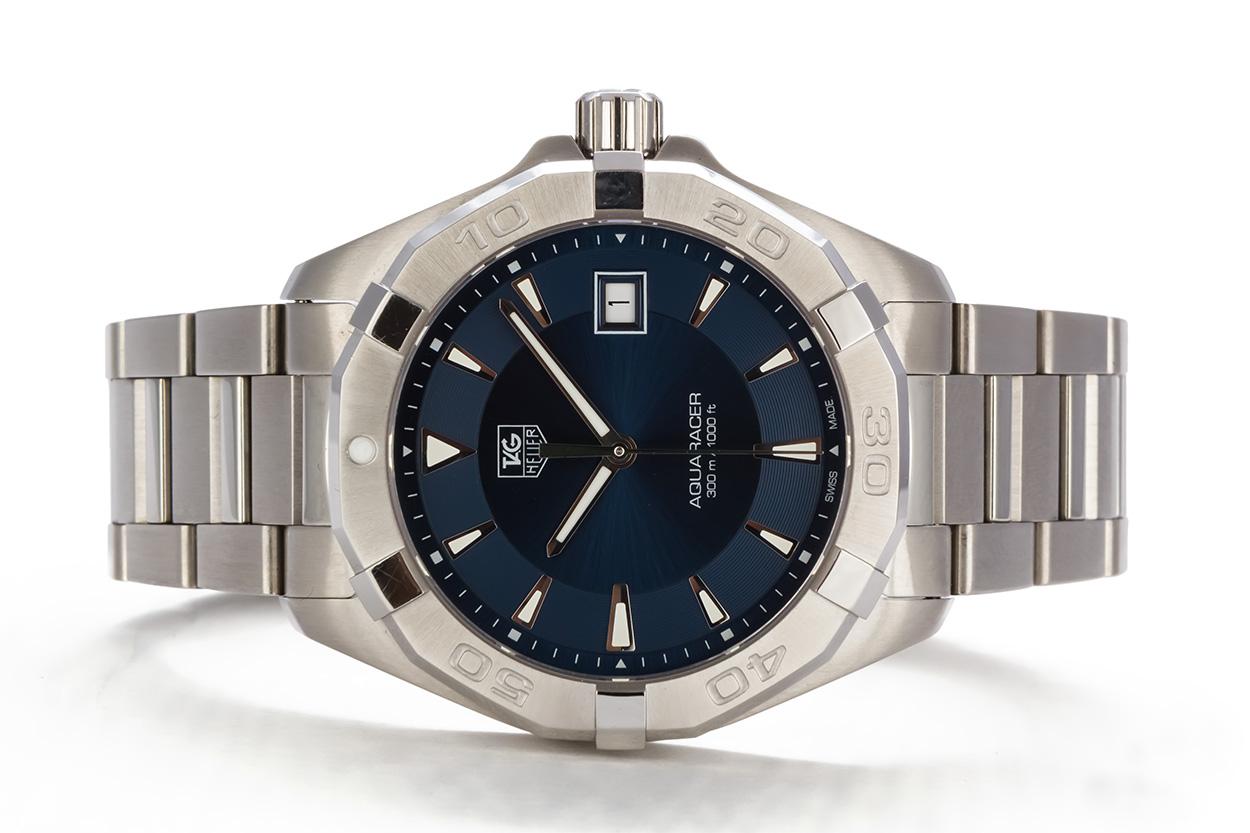 We are pleased to offer this TAG Heuer Aquaracer 300m Stainless Steel Quartz Mens Watch WAY1112. This watch features a stainless steel 40.5mm case, beautiful blue dial with date aperture, 3-link bracelet and uni-directional rotating stainless steel