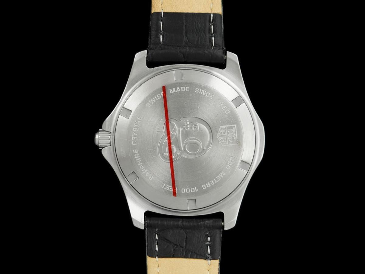 TAG Heuer Aquaracer Ref. WAF1113 Montre de plongée professionnelle 300M - Inox S en vente 2