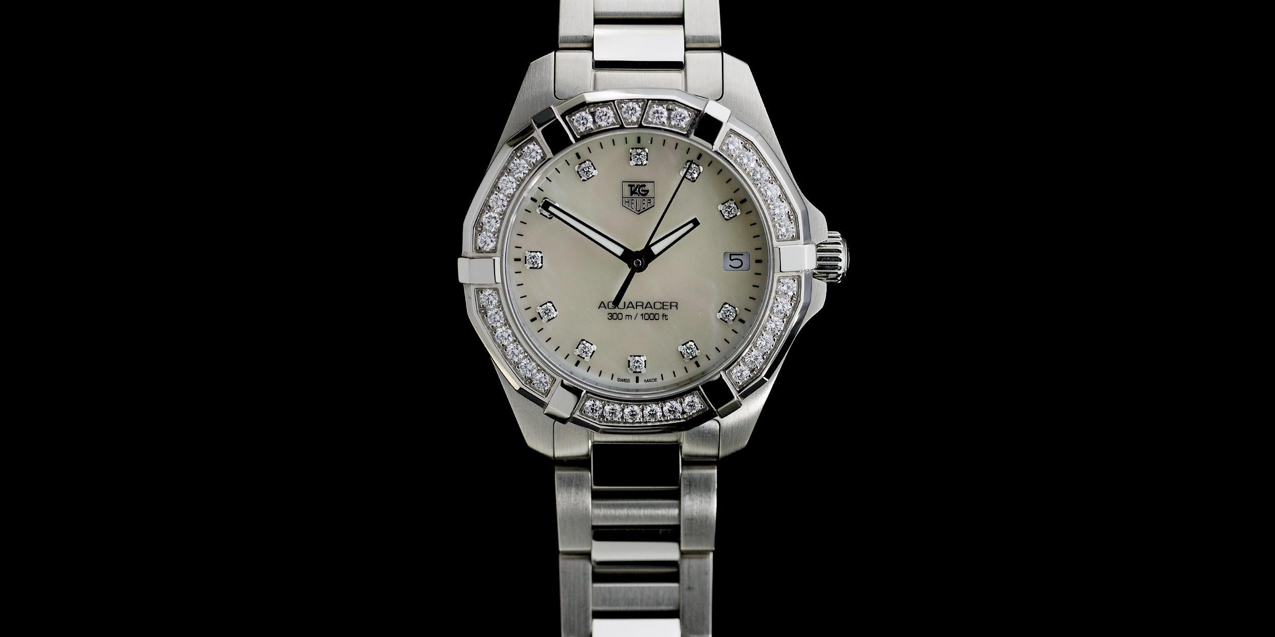 TAG Heuer Aquaracer Stainless Steel Diamond Luxury Watch In Excellent Condition In Columbia, MO