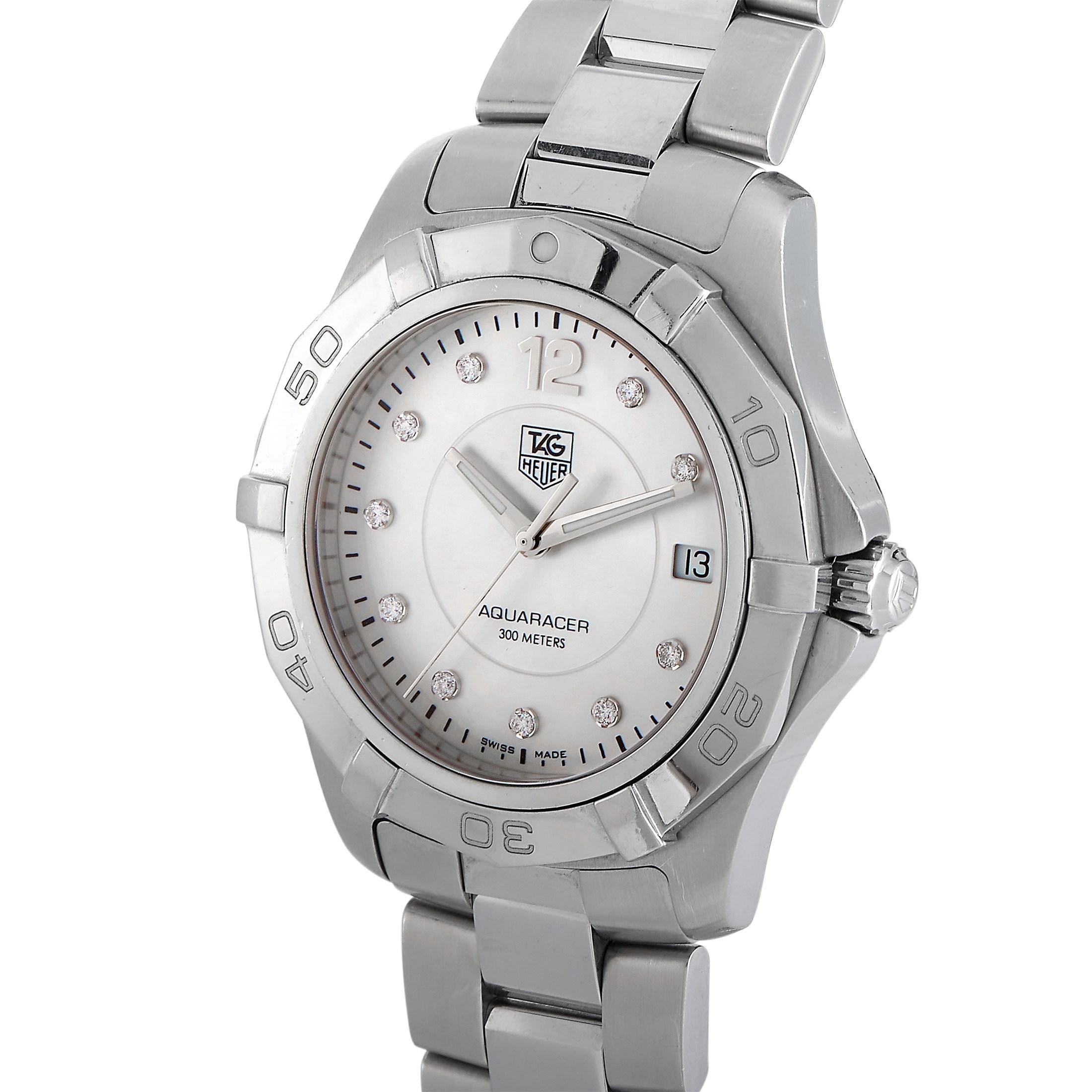 The Tag Heuer Aquaracer Watch, reference number WAF115.BA0810, is the definition of contemporary elegance. 

This stylish timepiece comes to life thanks to the 38mm case, fixed bezel, and bracelet crafted from shimmering stainless steel. A white