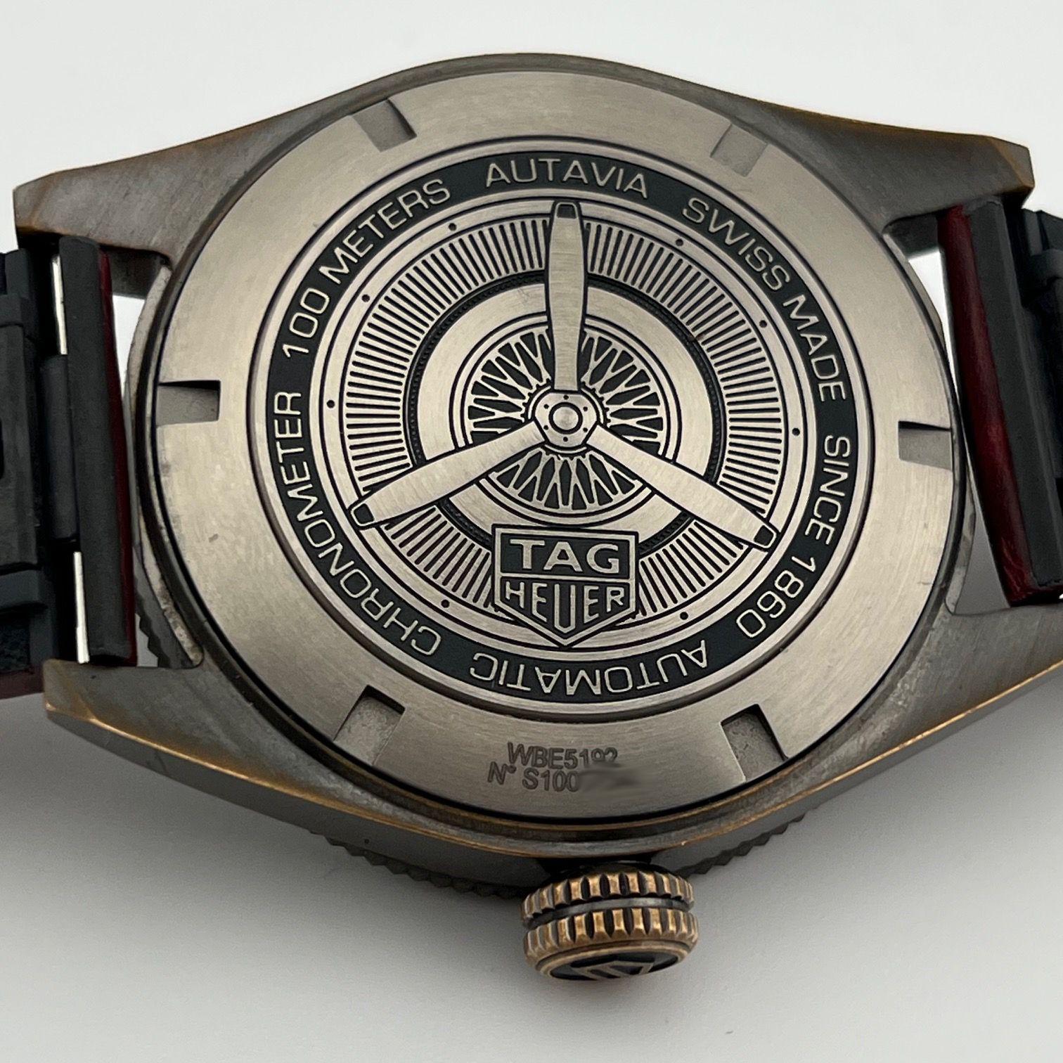 TAG Heuer Autavia Automatic WBE5192.FC8300 42mm Rotes Zifferblatt Bronze Box Papier im Angebot 9