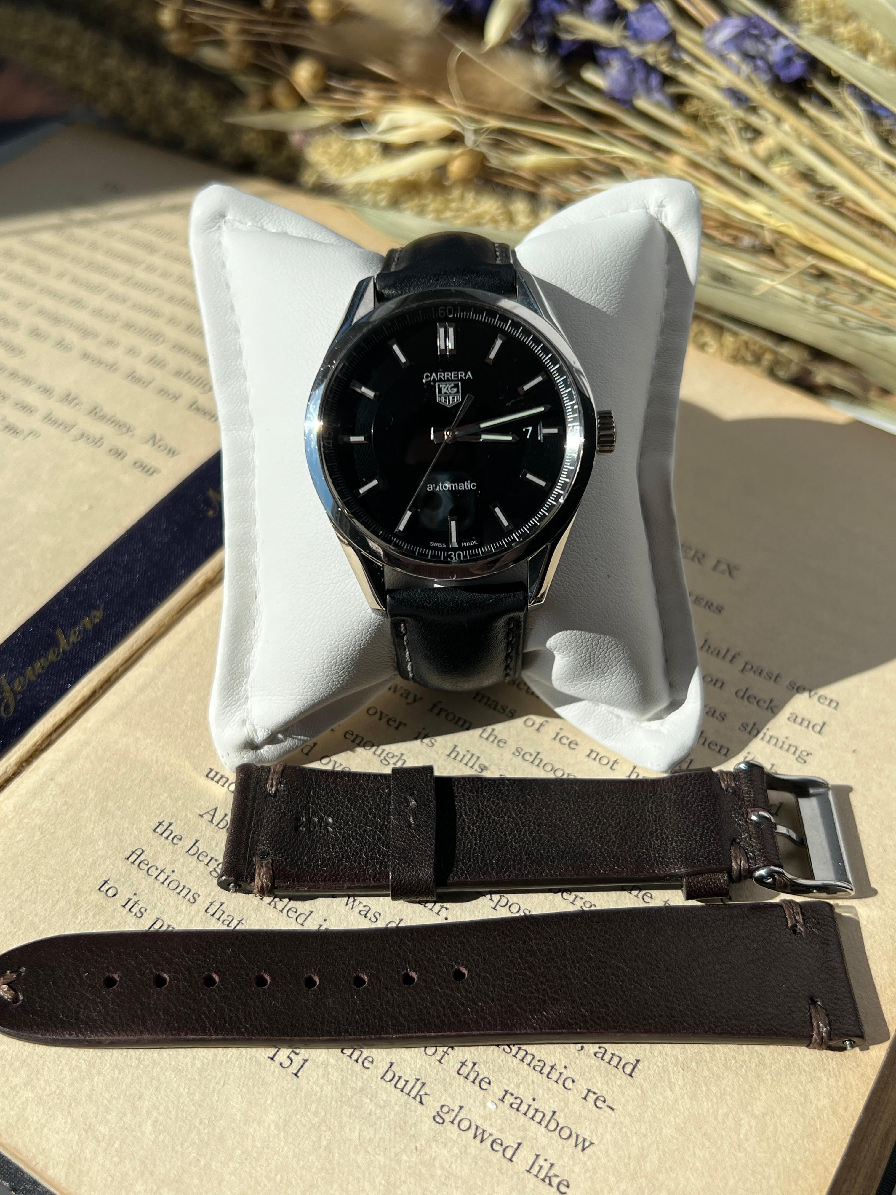 TAG Heuer Carrera Kaliber 5 Saphirglas Herrenarmbanduhr (Zeitgenössisch)