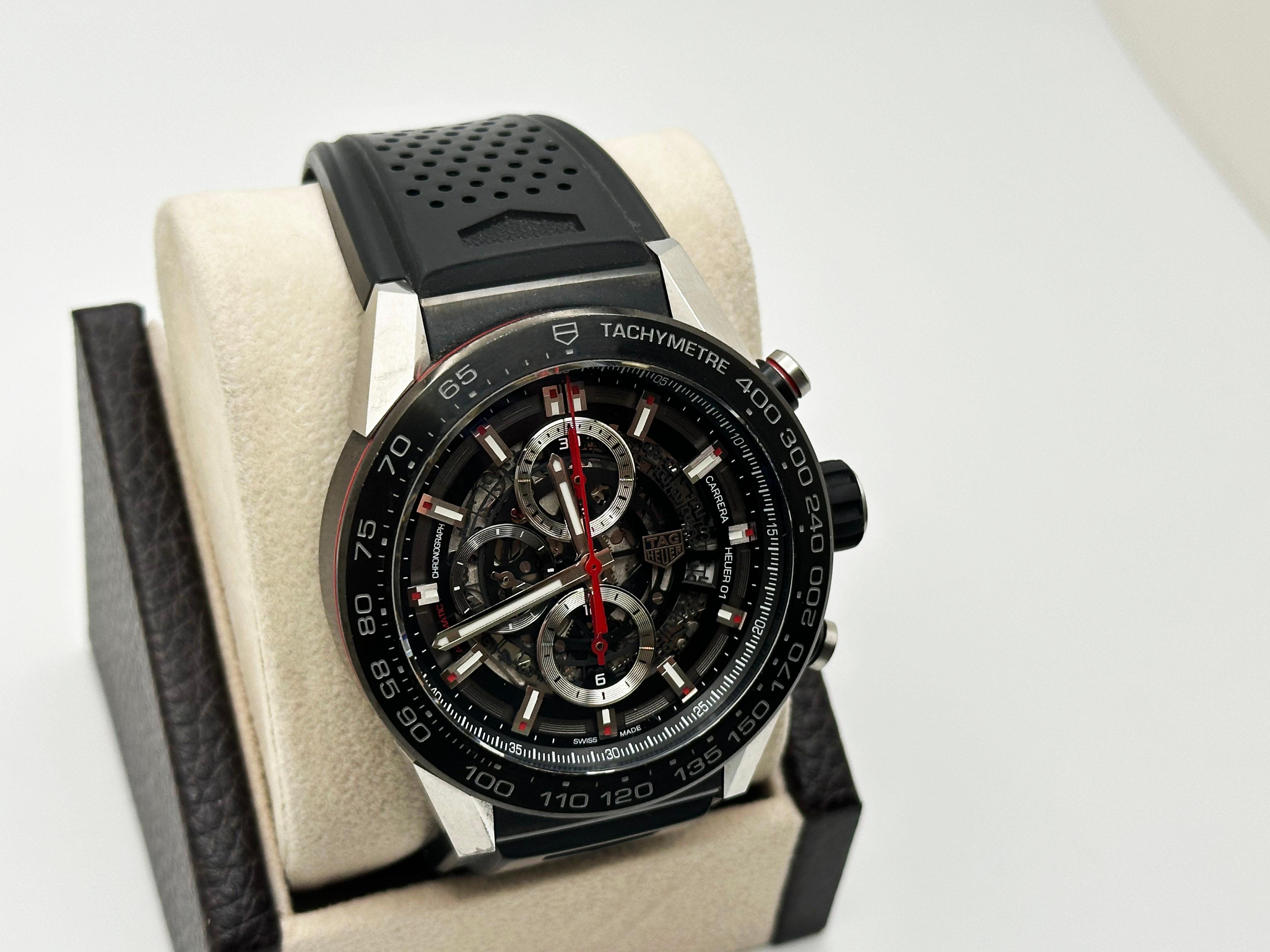 De los hombres Tag Heuer Carrera Esqueleto Esfera Cronógrafo Heuer 01 CAR2A1Z Acero Titanio 45mm en venta